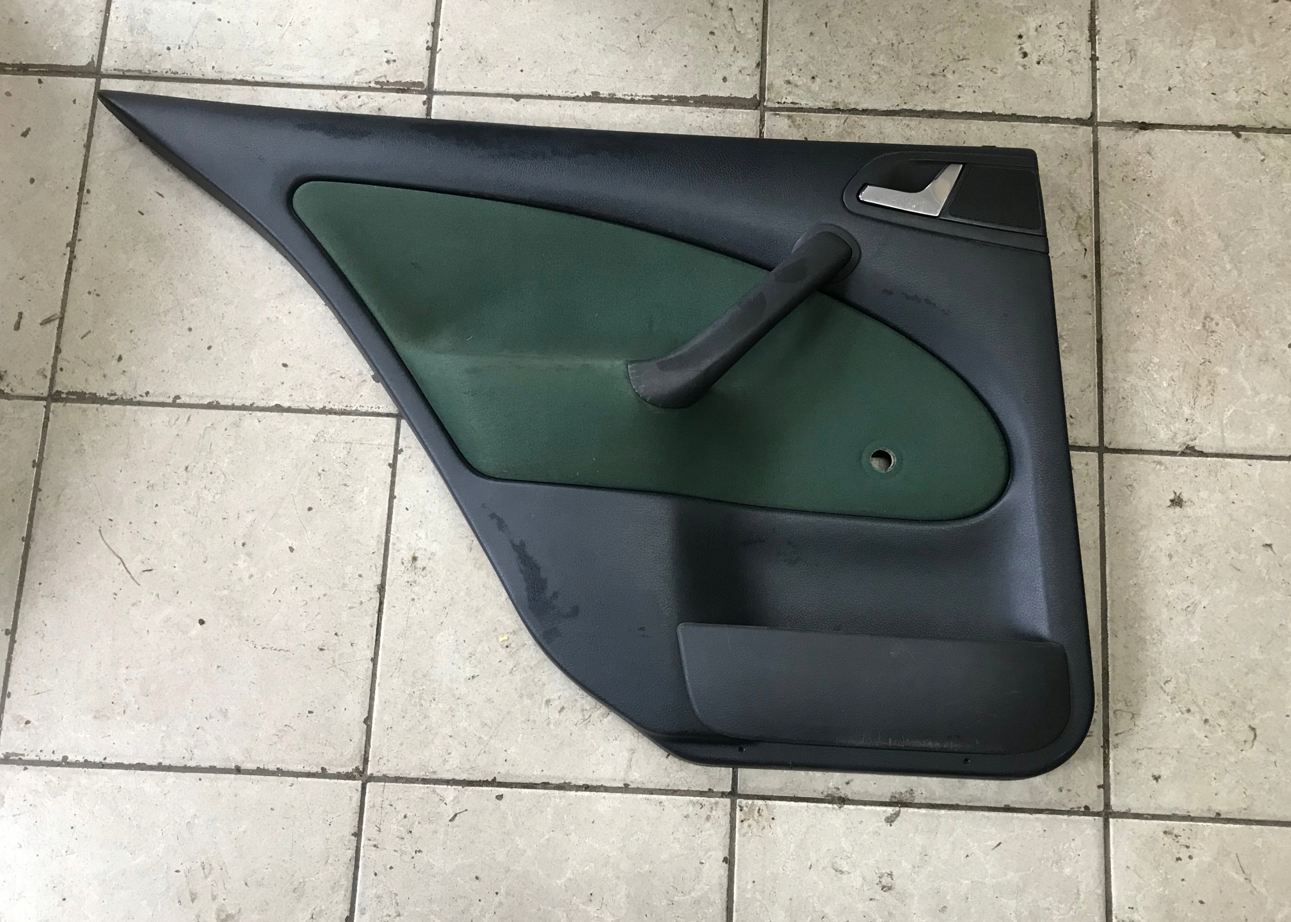 SKODA OCTAVIA I TAPICERKA LEWY TYŁ