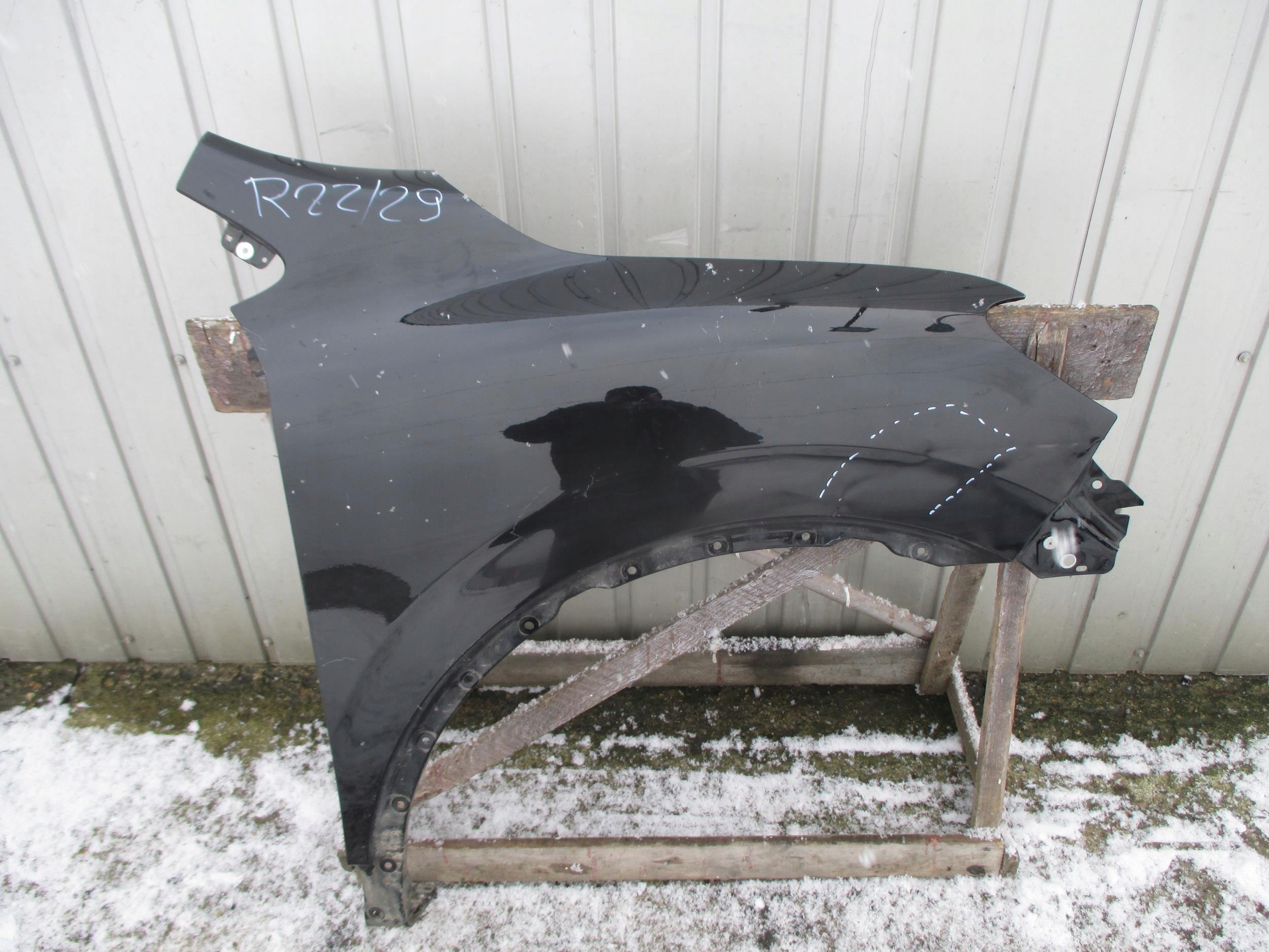 RENAULT KADJAR 15-22 BŁOTNIK PRAWY PRZÓD 631000193