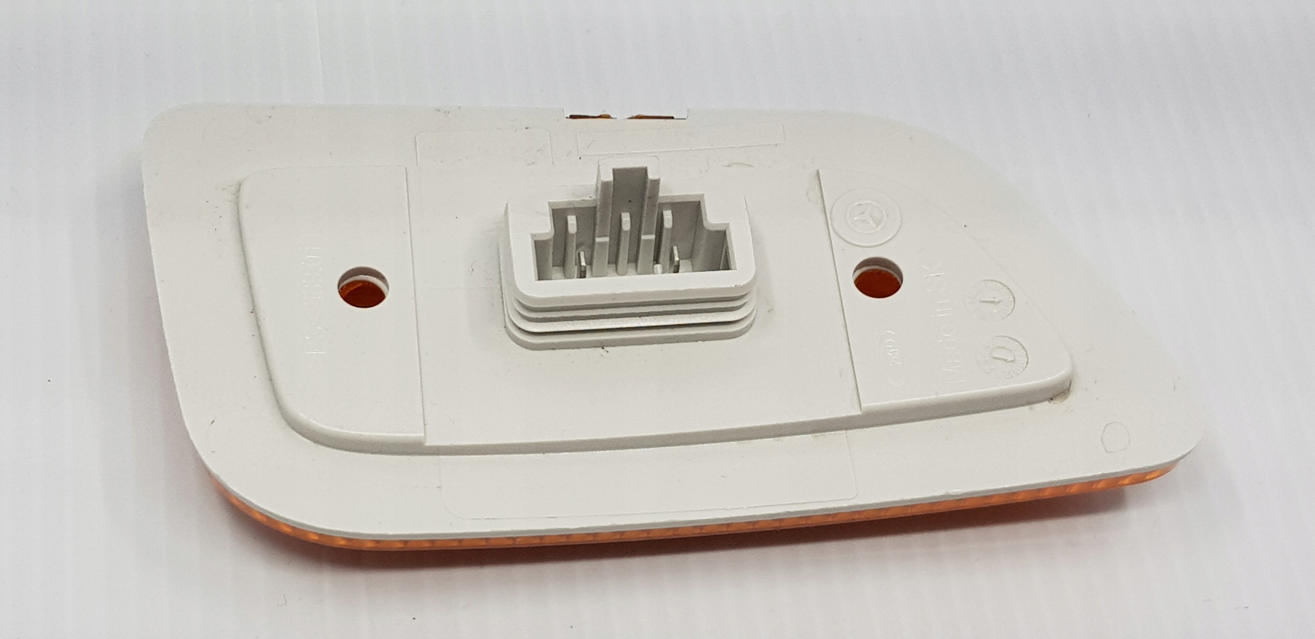 OBRYSÓWKA DACHOWA LED ACTROS MERCEDES MP4 LEWA Producent części Mercedes-Benz OE