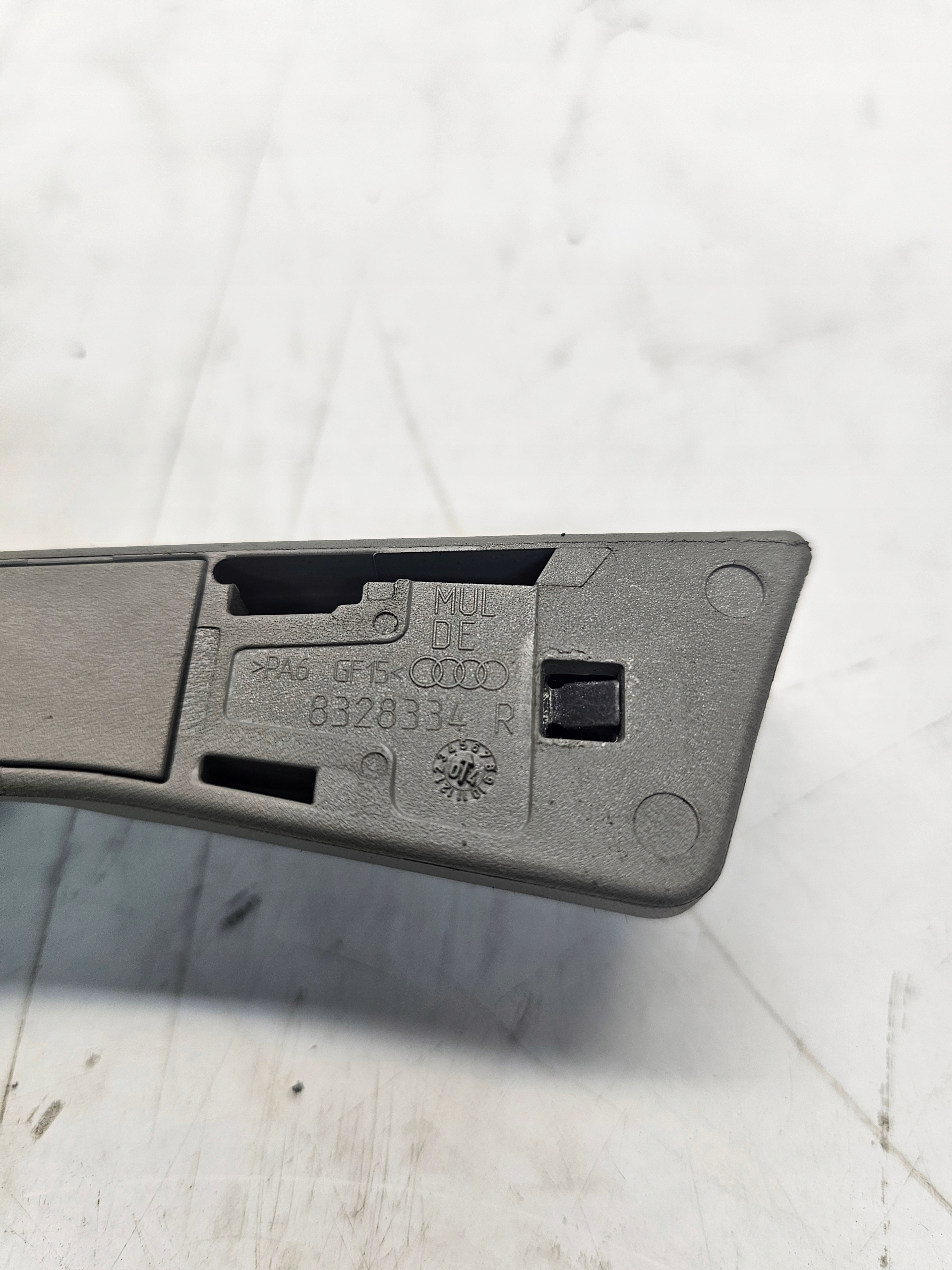 handle seat GORA DOL PRAW AUDI A4 A6 C6 8328334R grey
