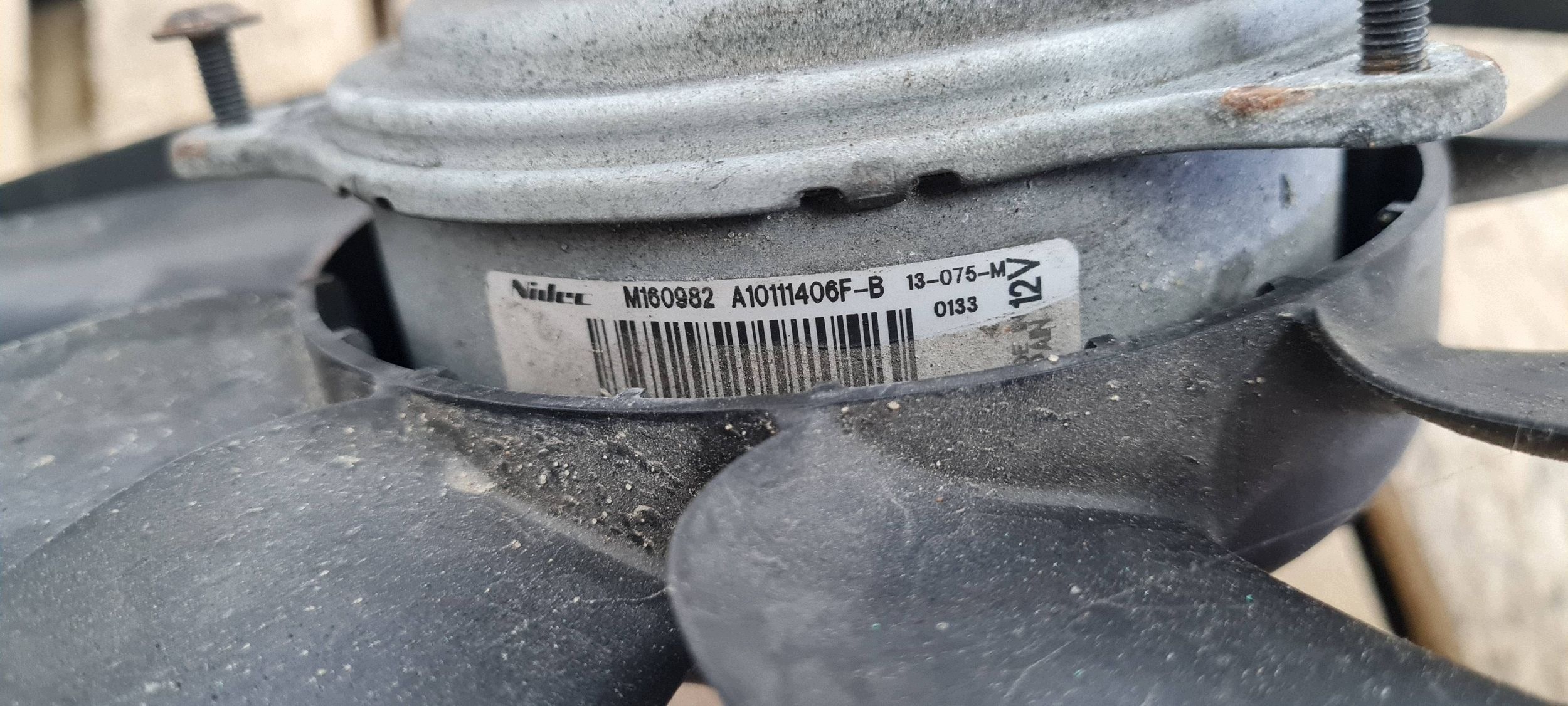 A7 4G radiator fan M160982 small A6 C7 A4 B8 A5 Q5 8R