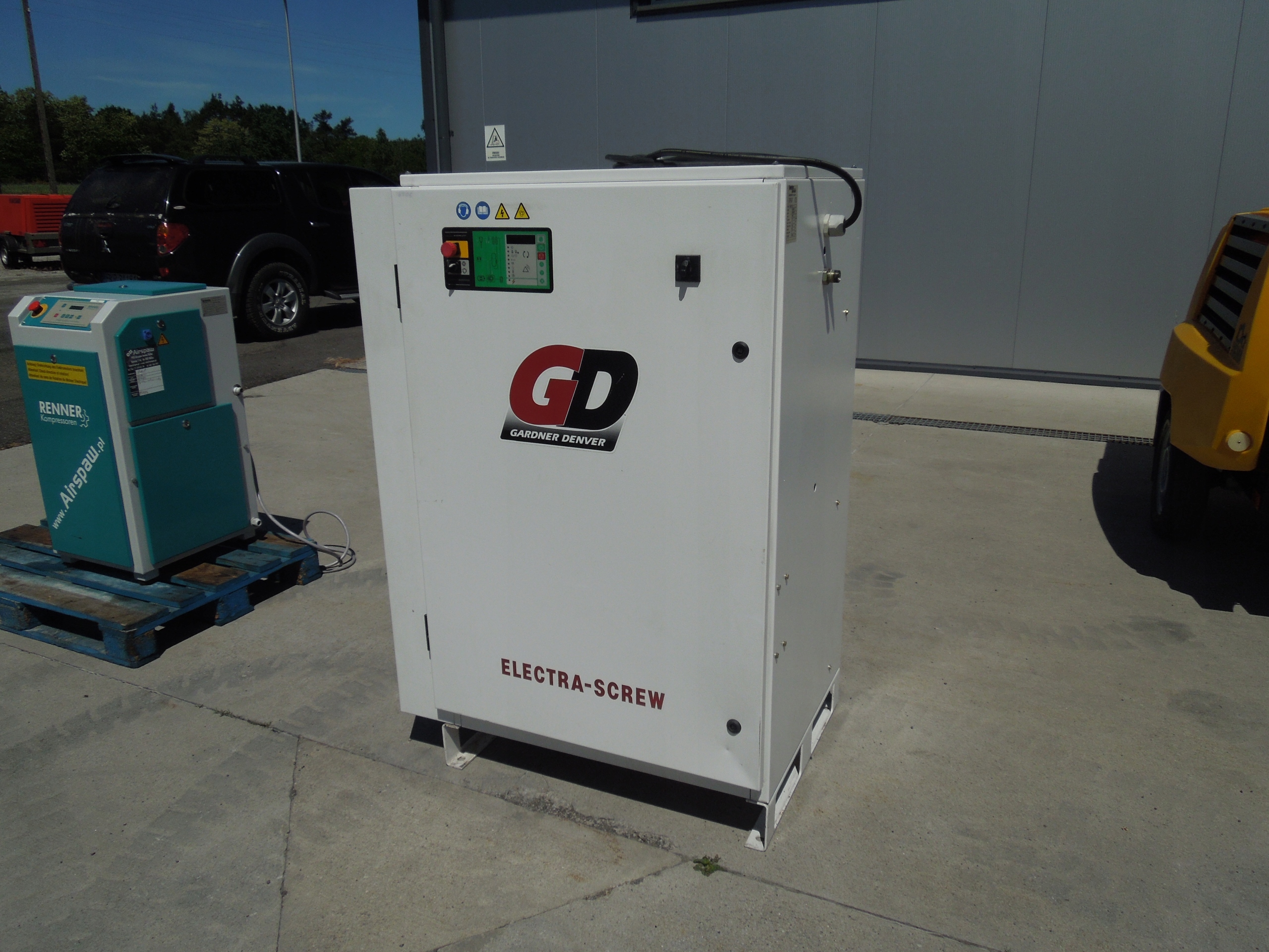 SPRĘŻARKA ŚRUBOWA GARDNER DENVER 11Kw!!!!