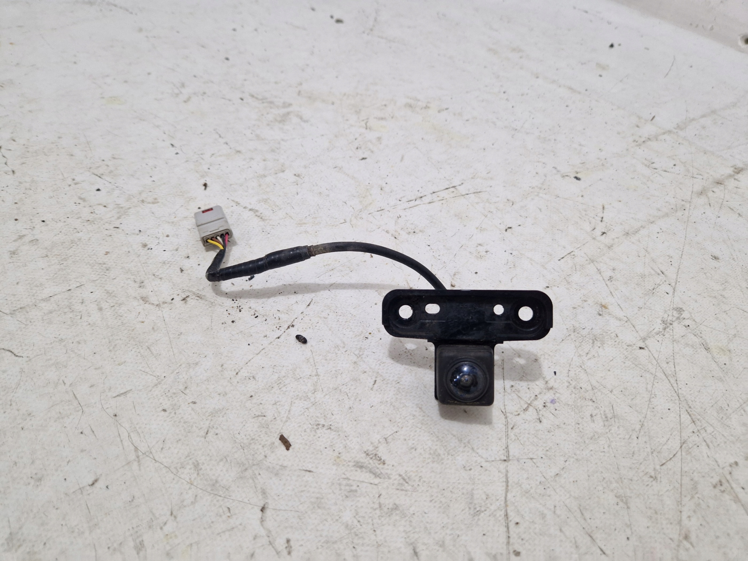 CADILLAC ESCALADE IV 2014 - KAMERA of a bumper front front 23445829