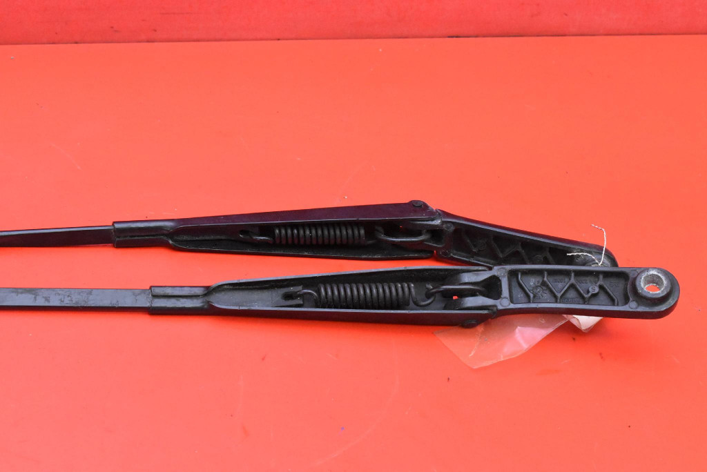 wiper arm front EU 4G1955407D 4G1955408D AUDI A6 C7 LIFT