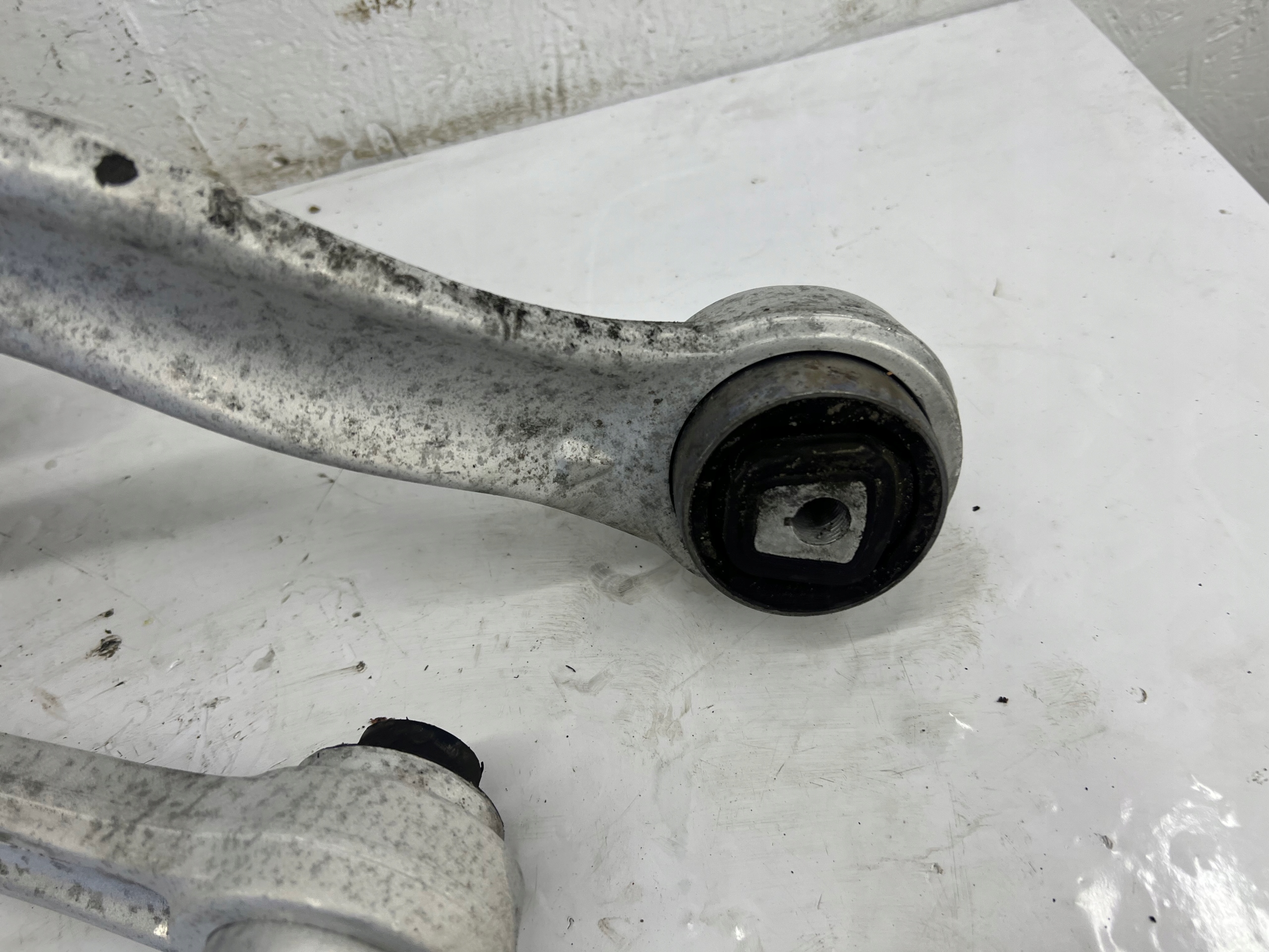 BMW 7 F01 F02 arm swing left front left front 6775767