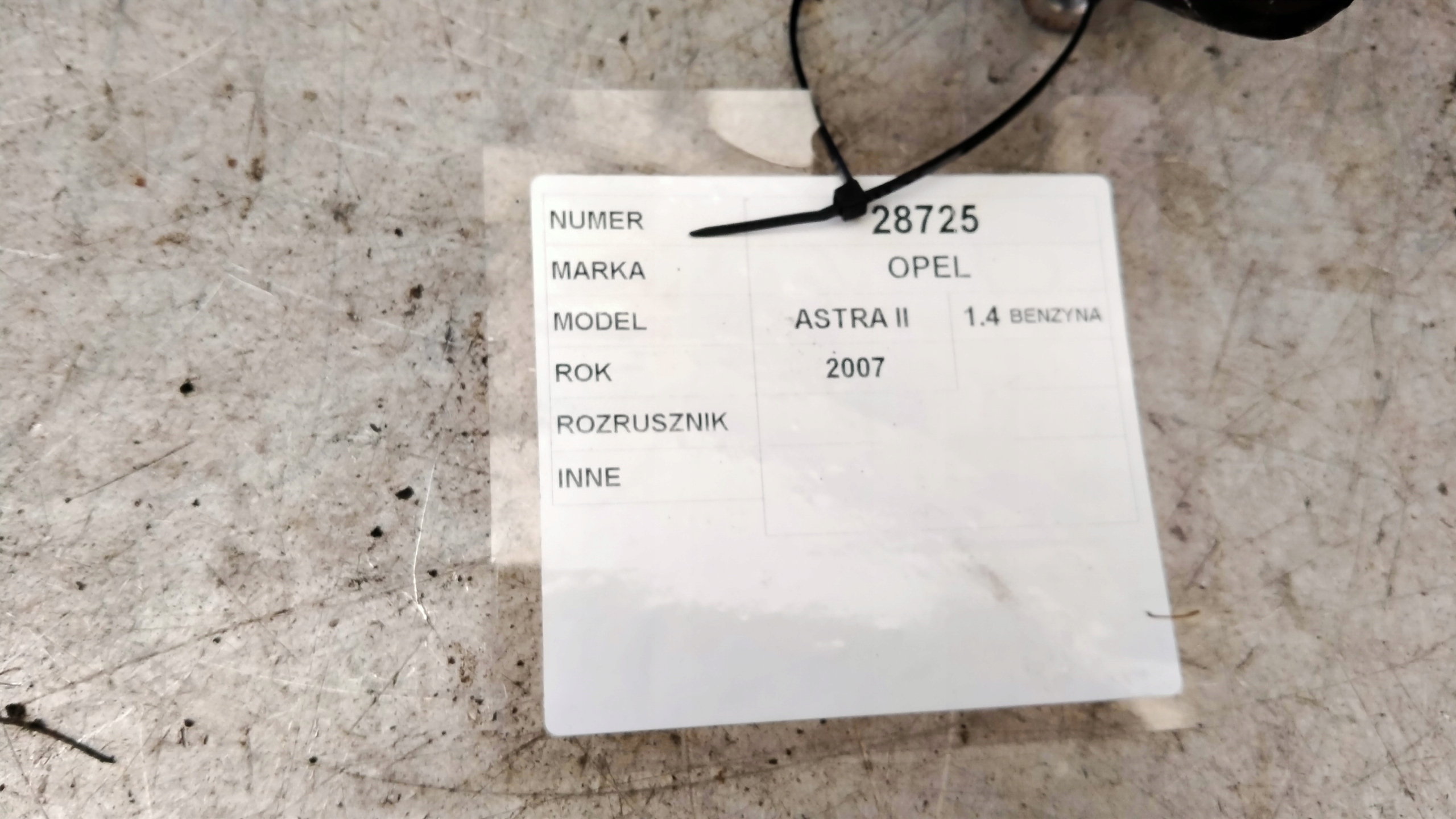 Opel Astra G 1,4B starter 0001107408
