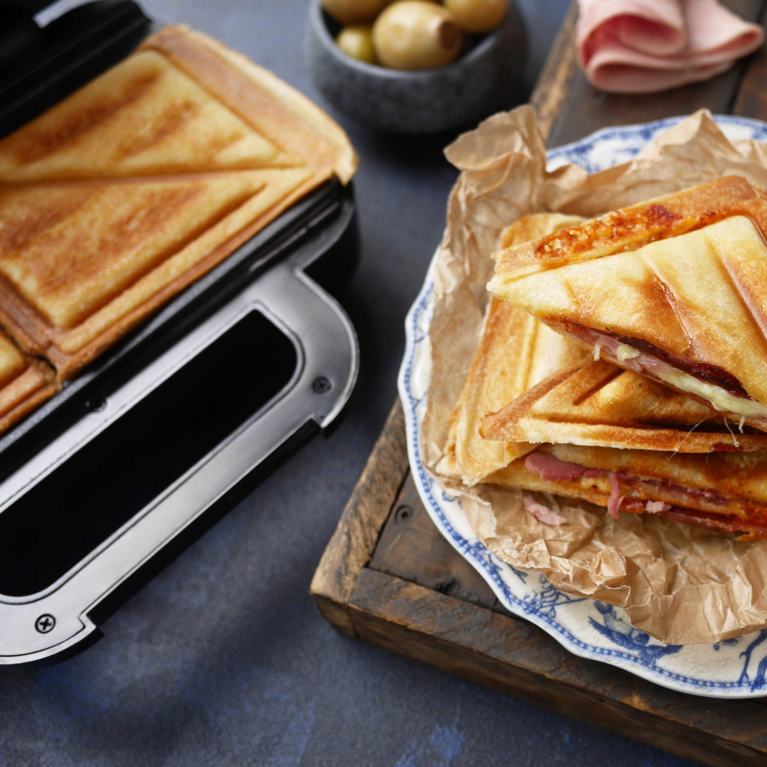 BREVILLE Sandwiczowy Opiekacz Z Głębokimi Płytami Stal Nierdzewna Czarny — miniatura 2