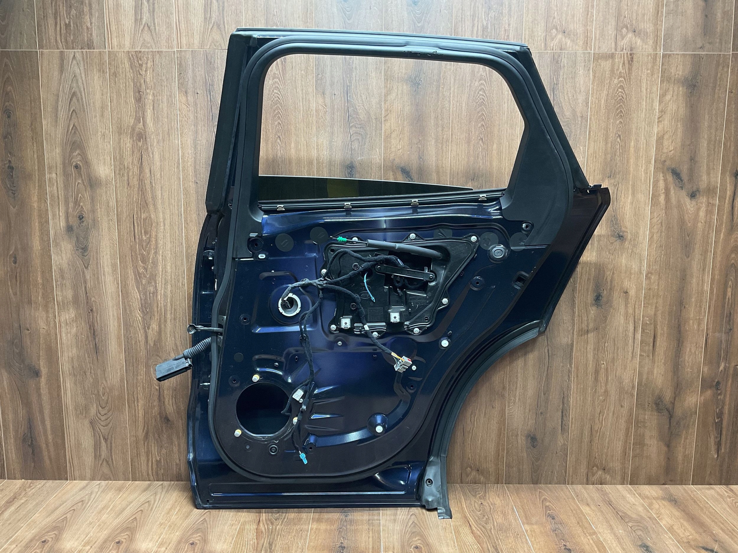 дверь задняя правая комплект jaguar X761 HK83-24630-AA