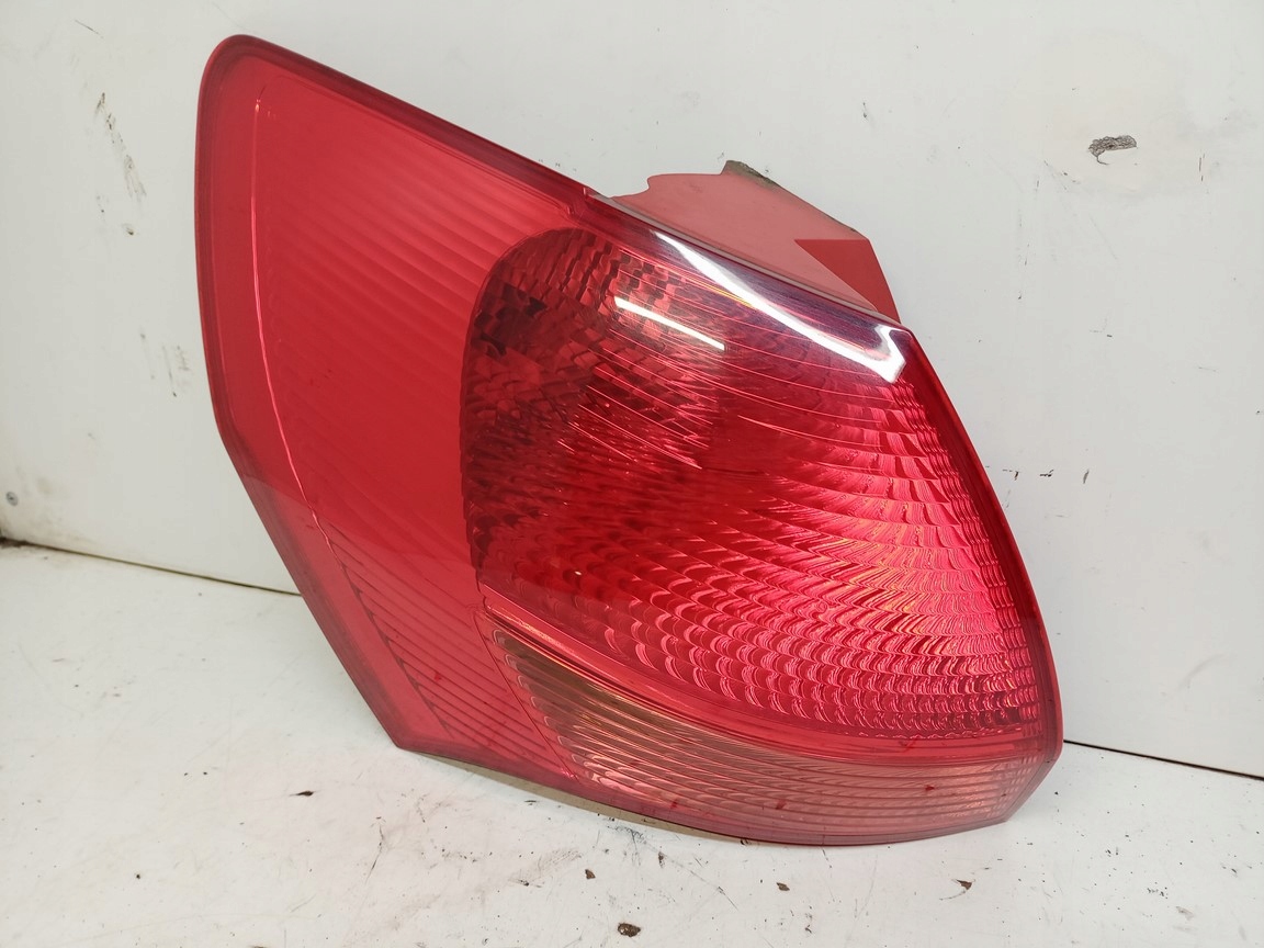 KIA VENGA light rear part rear left 92401-1P000 2009
