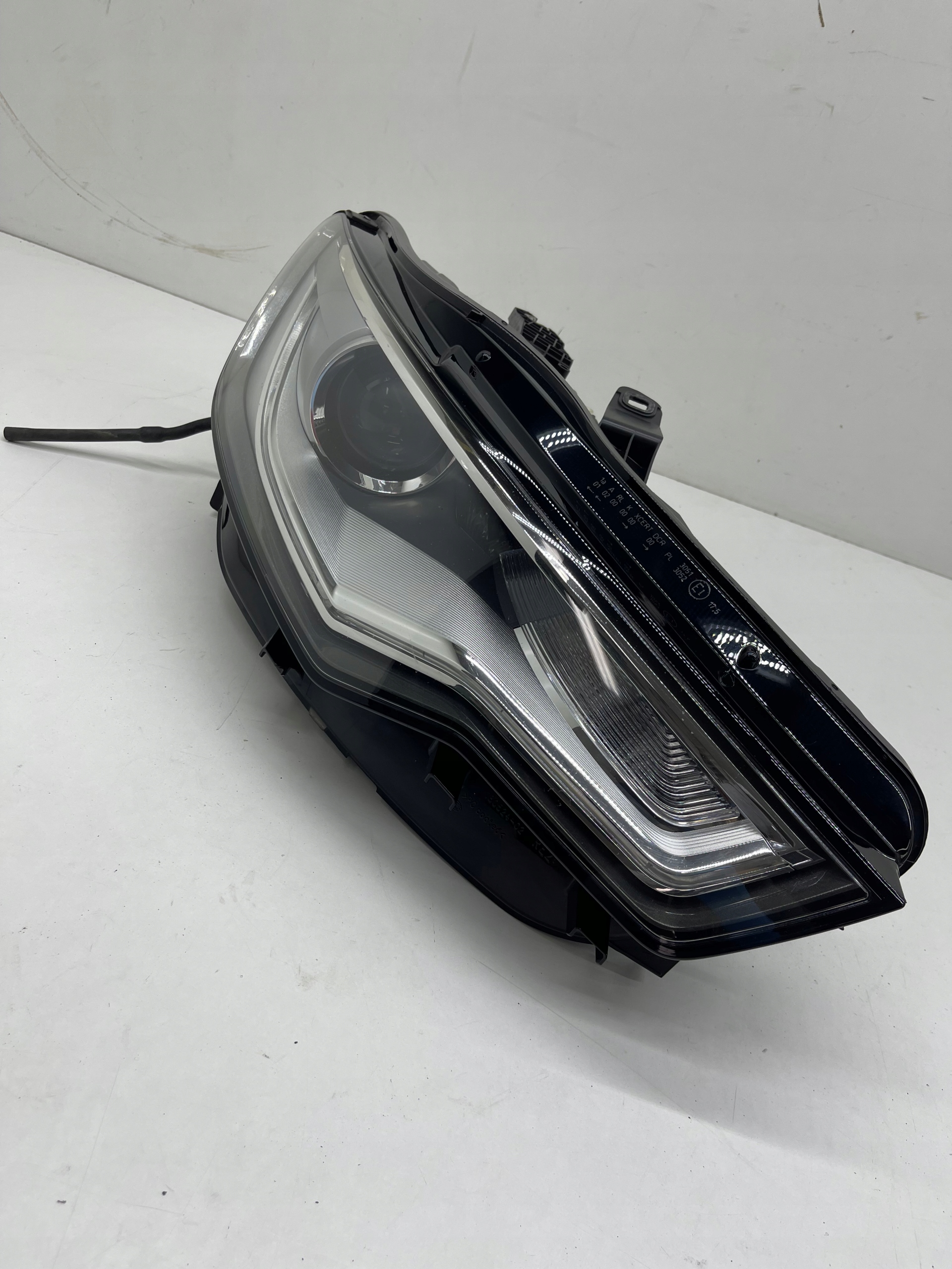 AUDI A6 C7 light reflektor right front BI-XENON XENON CALA original!