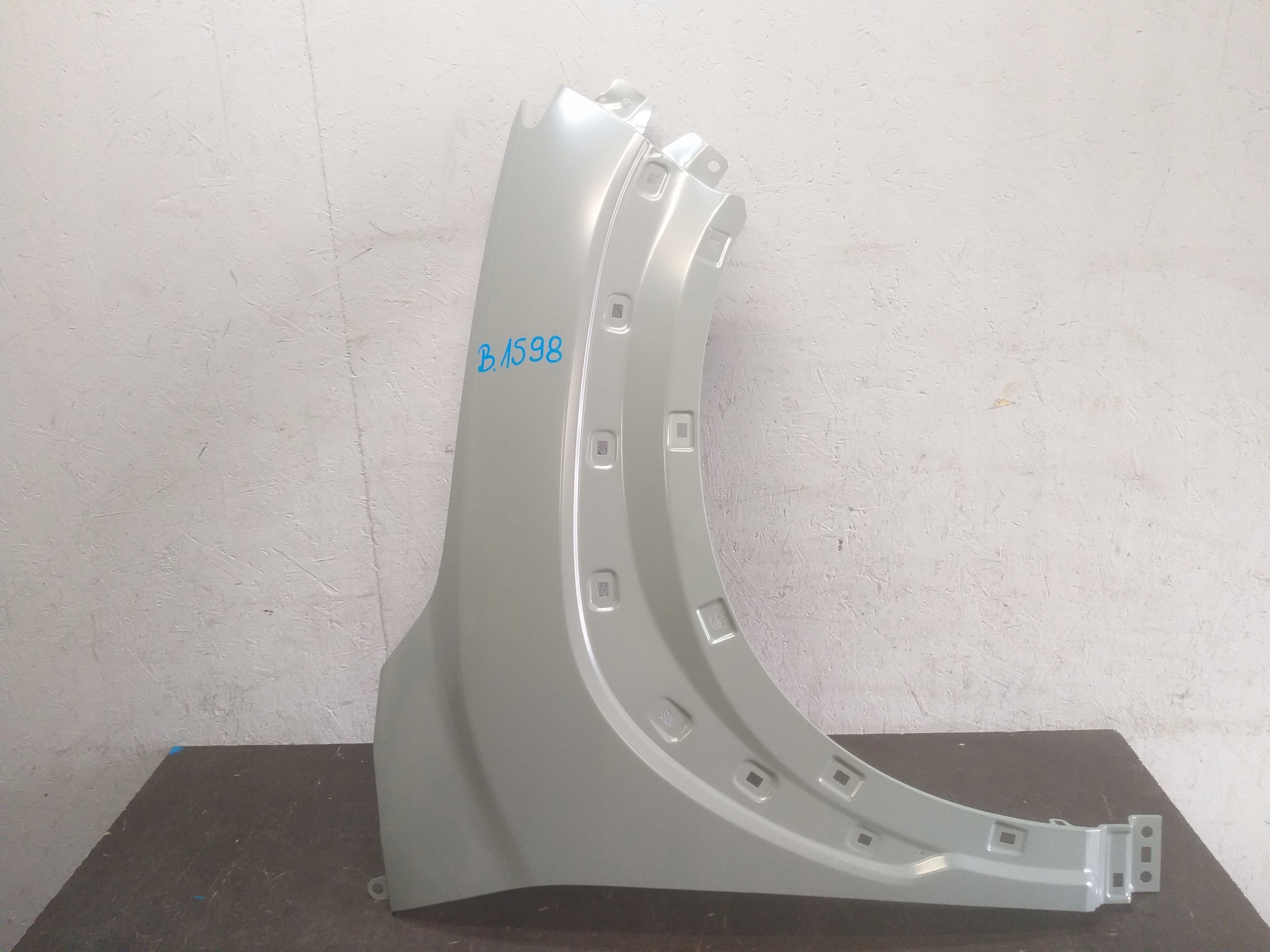 fender front right HYUNDAI KONA new original