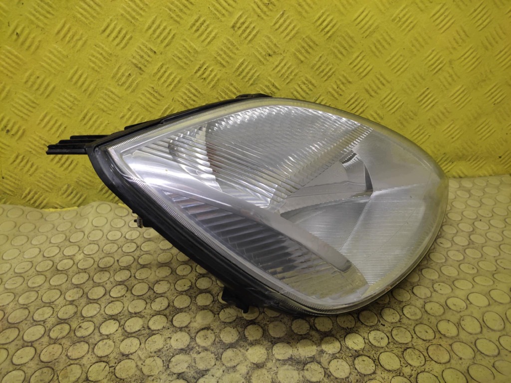FORD FIESTA MK6 REFLEKTOR light right front