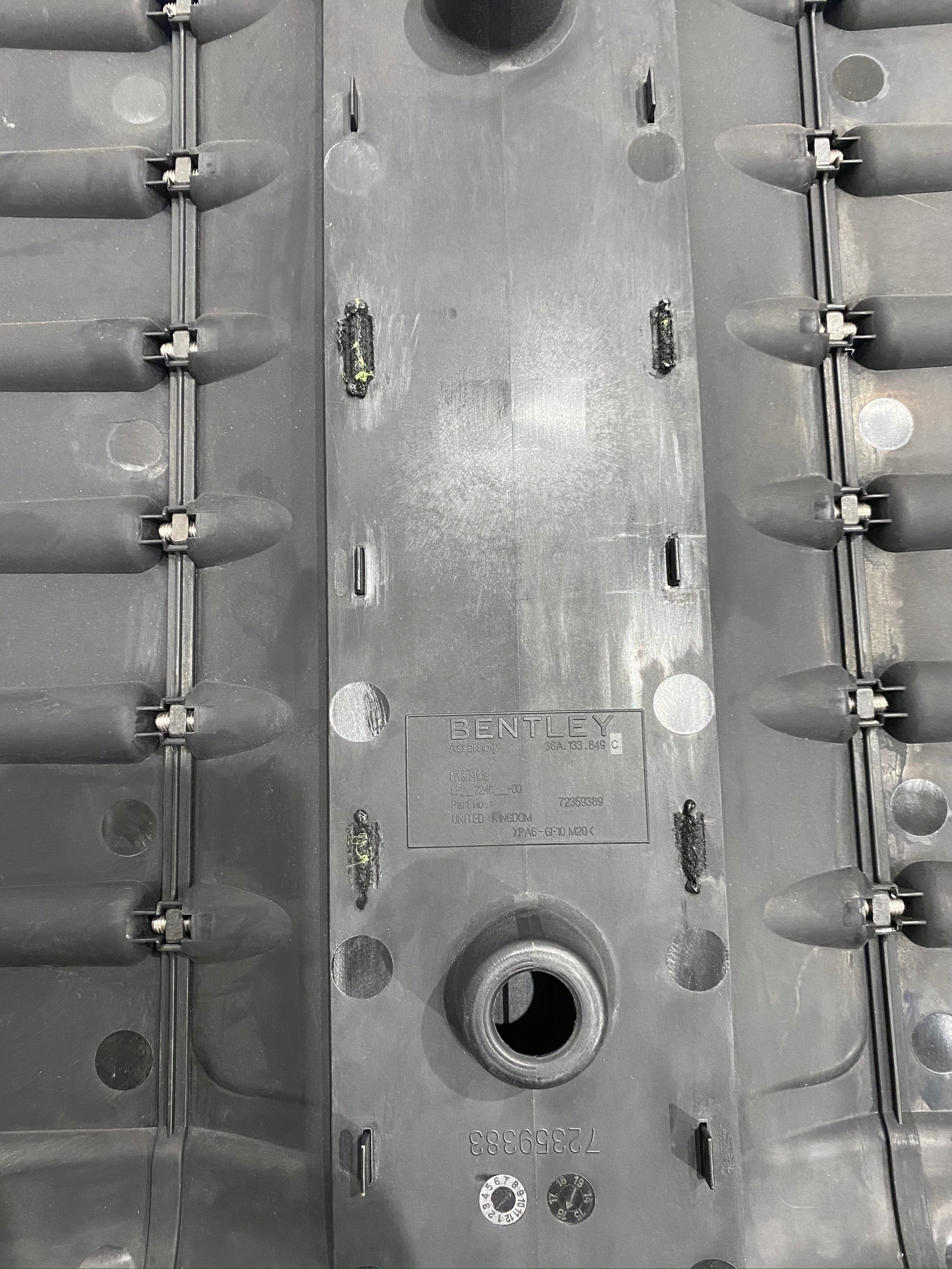 BENTLEY BENTAYGA copertura GREMBIALINA Coperchio 36A133849C 36A133849E
