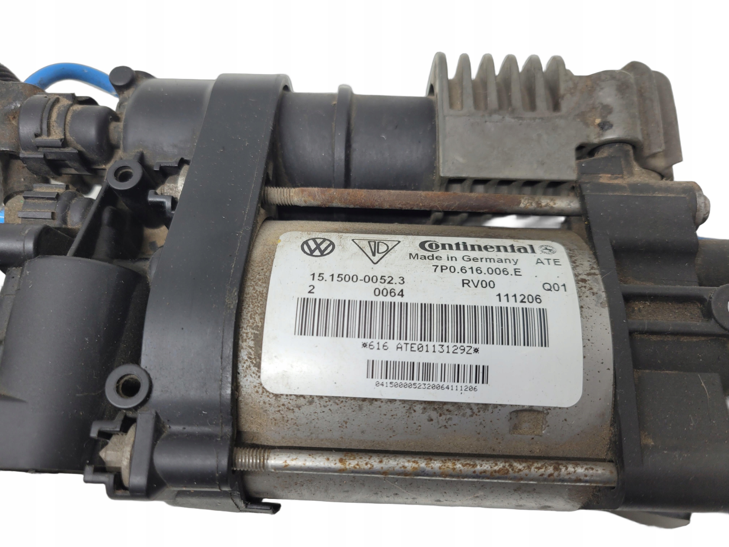 compressor; springing VW TOUAREG II 7P 7P0616006E