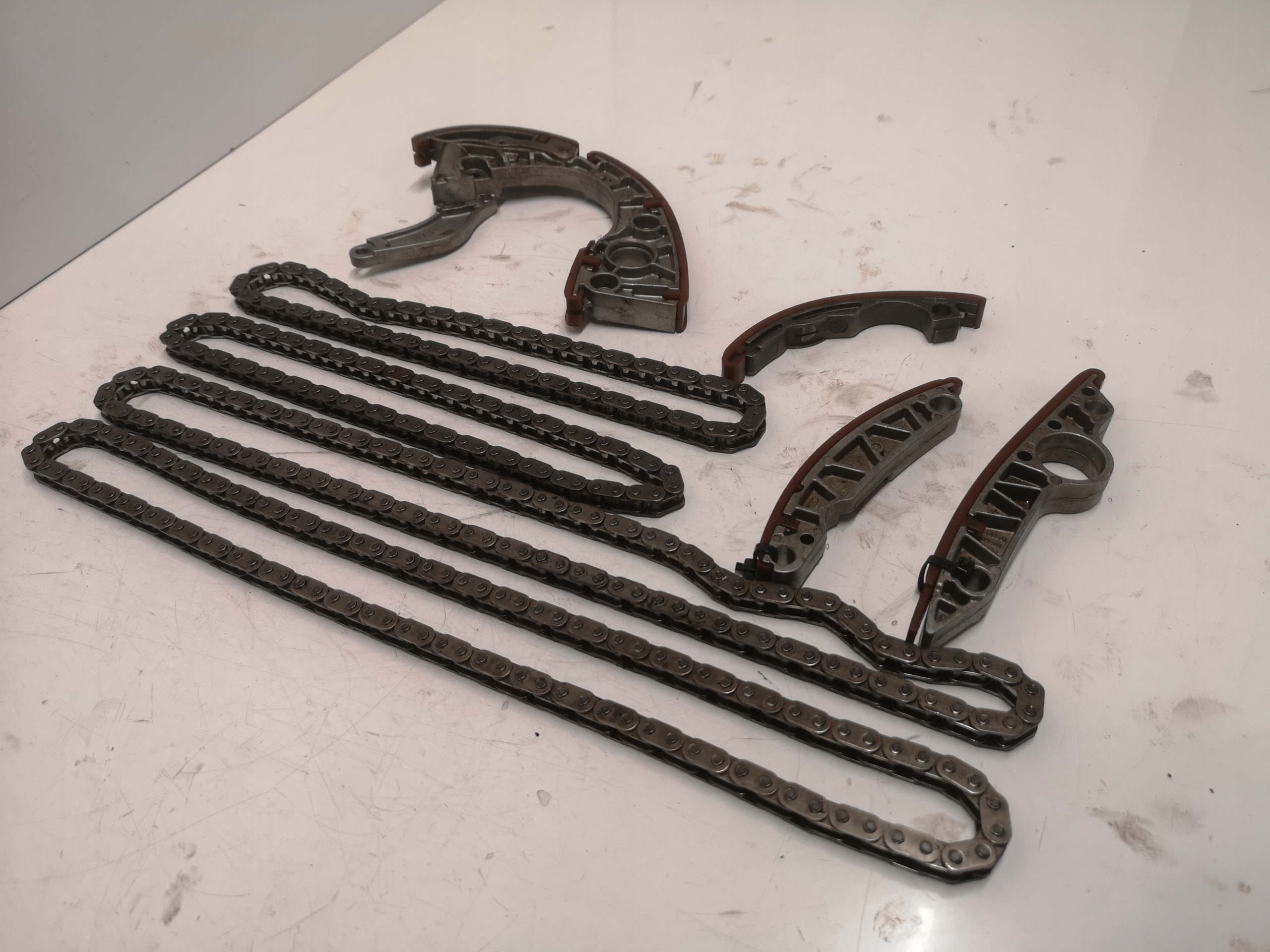 AUDI RS4 B7 4.2 V8 BNS ROZRZĄD ŁAŃCUCHY ŚLIZGI