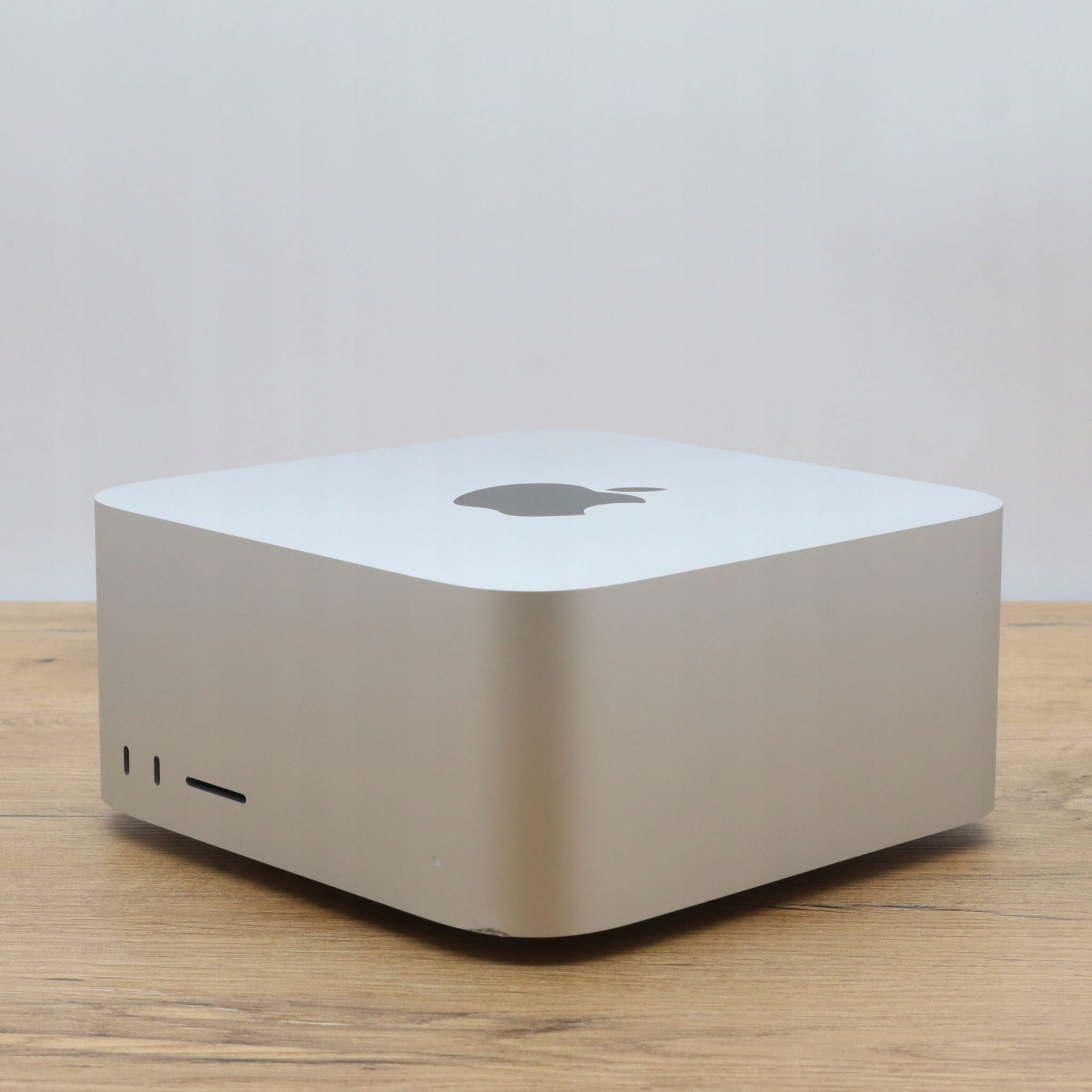 ミニPC Mac mini 8C CPU M1 ミニPC Mac mini 8C CPU M1 Mac mini (M1, 2020) - Technical