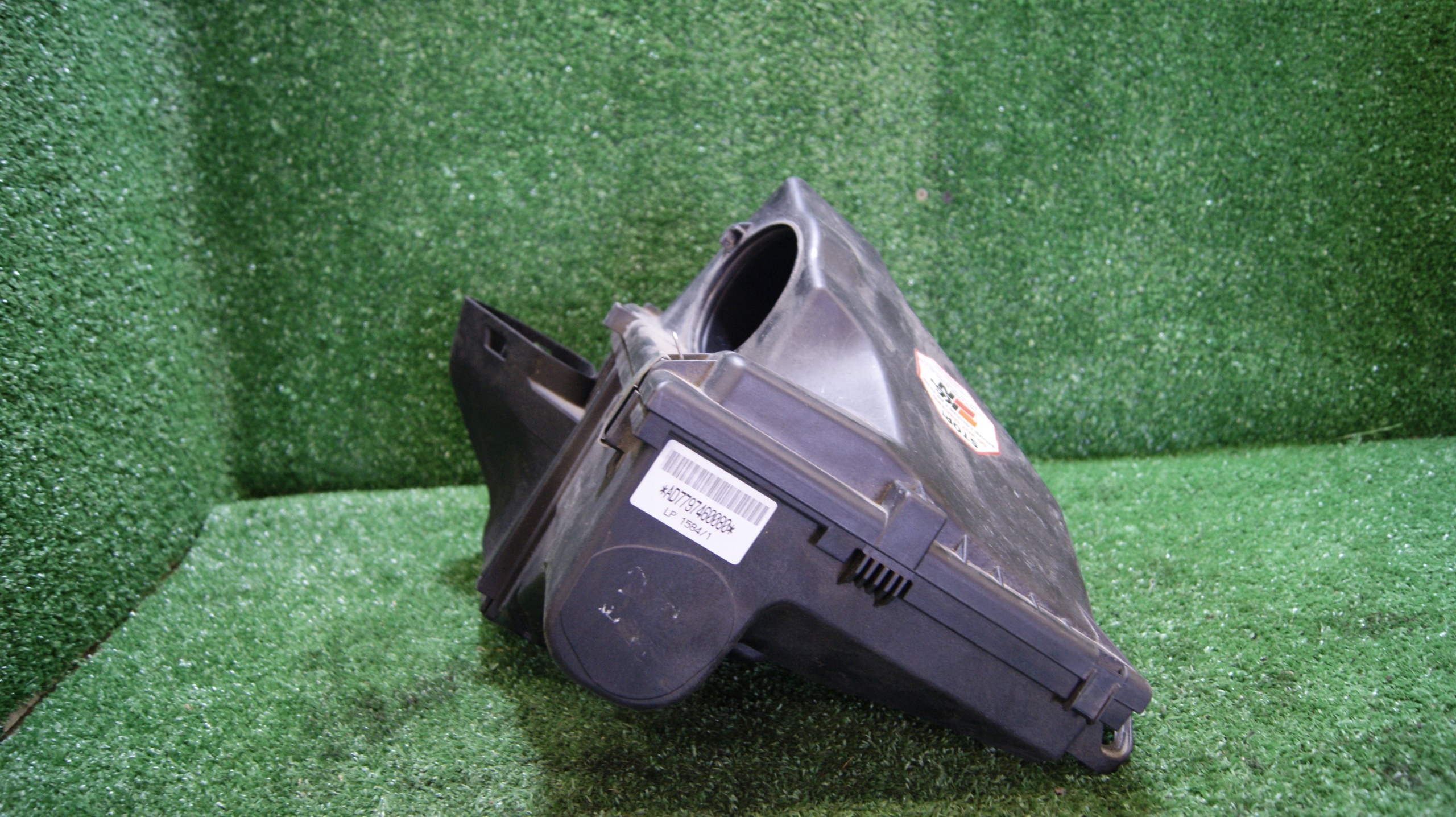 SCATOLA FILTRO BMW E88 AD7797460080