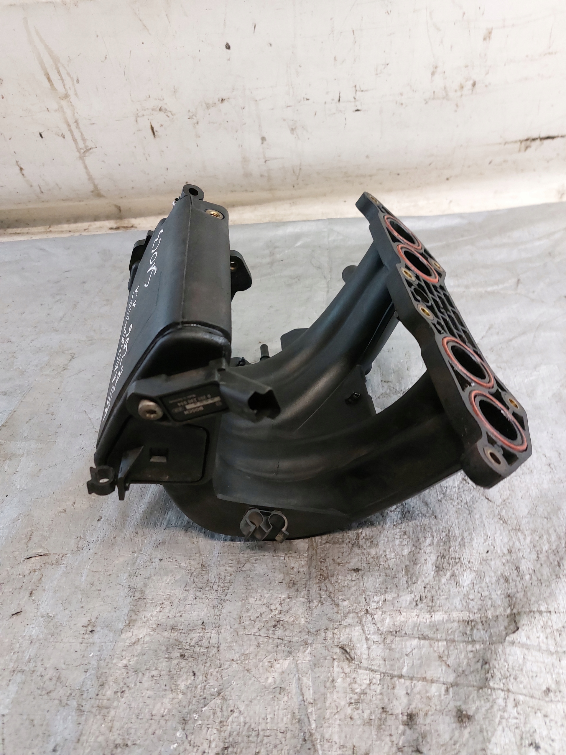 intake manifold PEUGEOT 206 1.1