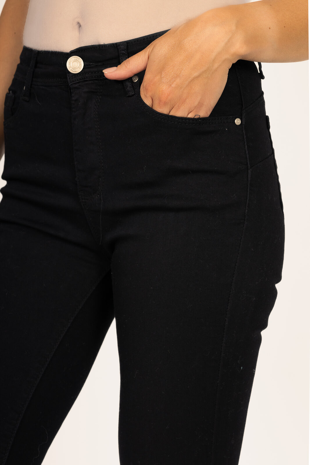 Spodnie damskie Goodies rurki Push Up Czarne - 40 Fason rurki