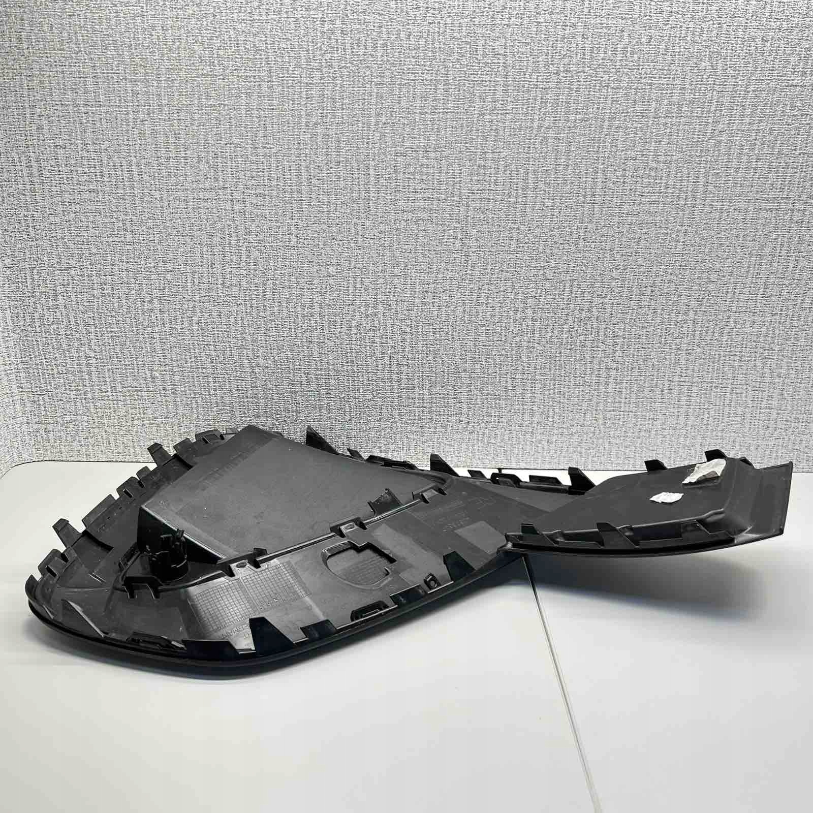 AUDI A5 B10 S5 8B3807682B grid of a bumper right front original 8B3807682B