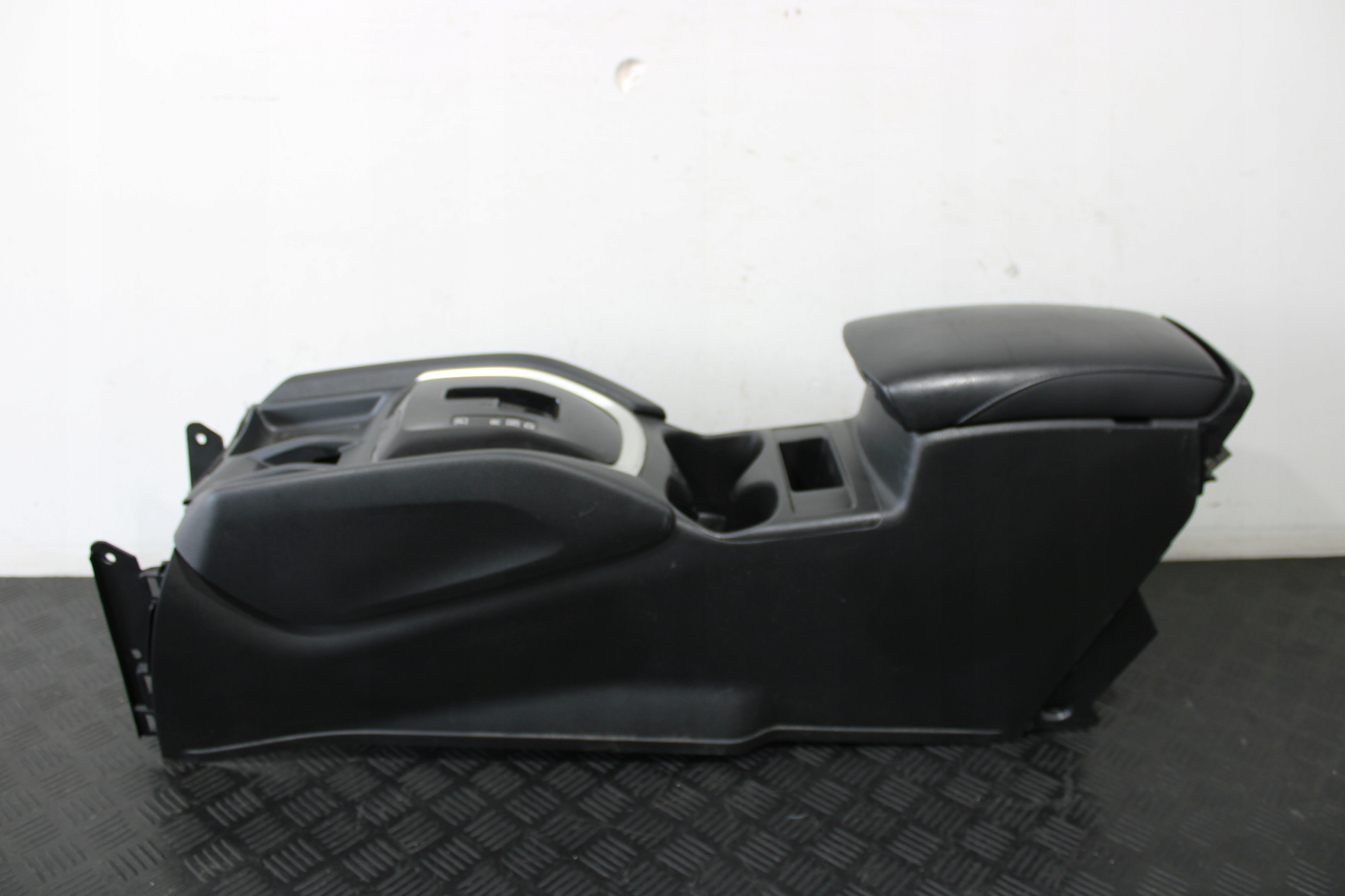 TUNEL central armrest NISSAN X-TRAIL T32