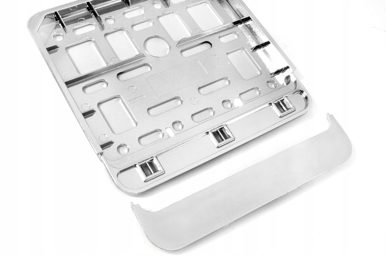 RAMKA TABLICY REJESTRACYJNEJ DO TRAKTORA CHROM EAN (GTIN) 5903293011676