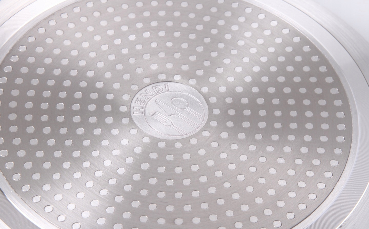 PATELNIA ALUMINIOWA 28 cm Z POWŁOKĄ NIEPRZYWIERAJ. Marka Hendi