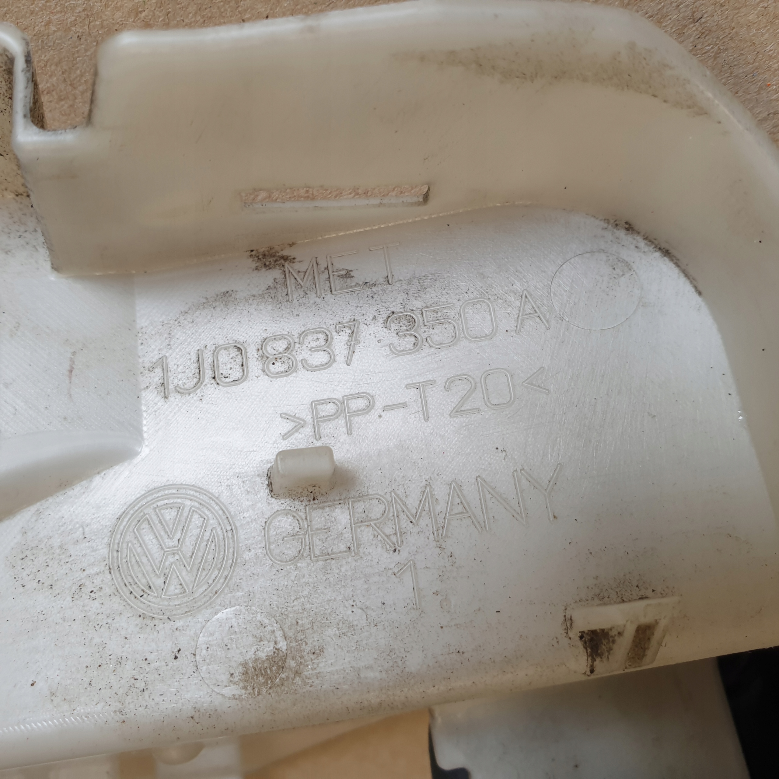 lock door cover right front VW PASSAT B5 EU OE