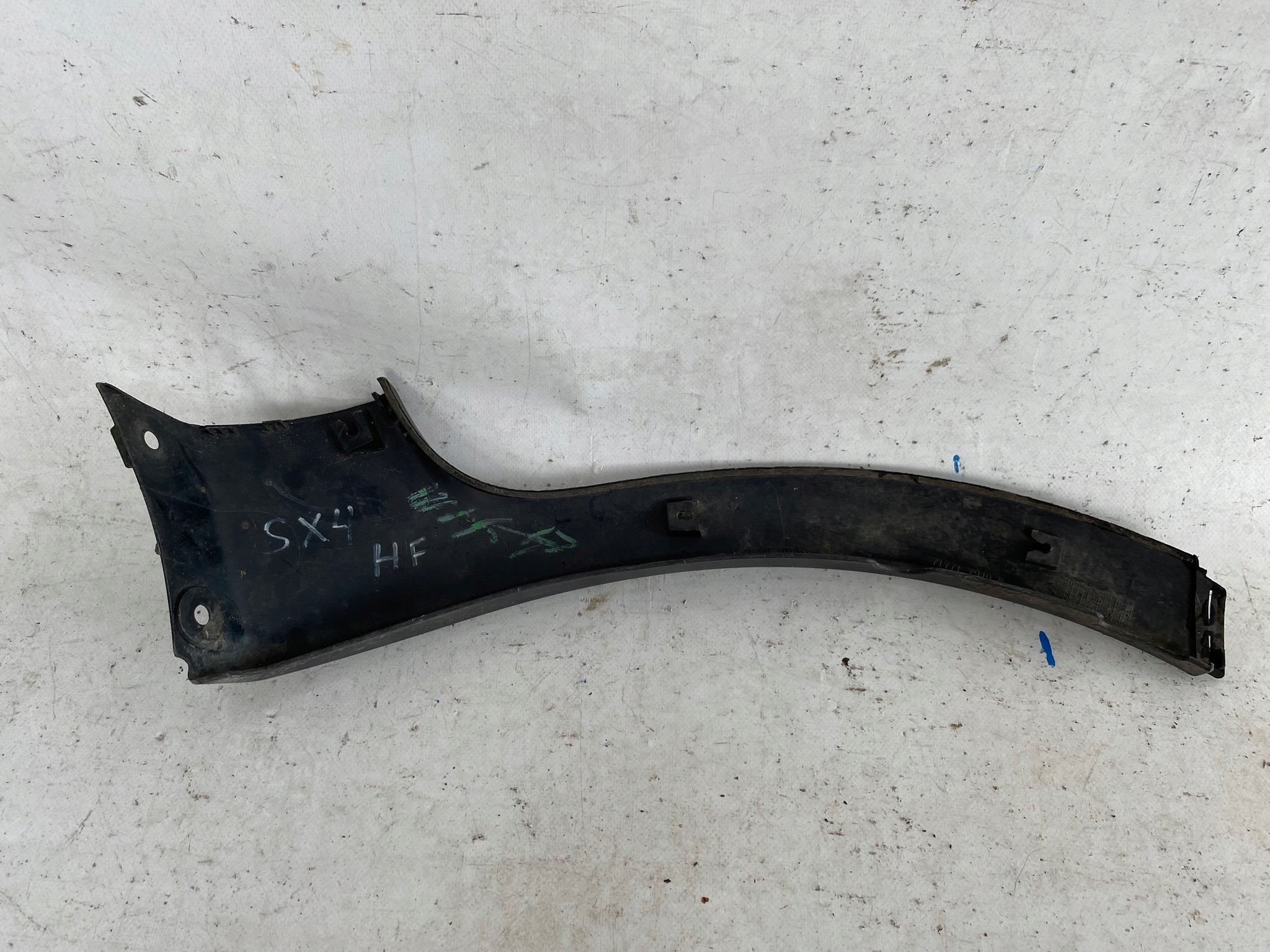 SUZUKI SX4 06-13 lišta nárazníku předek pravá 71771-79J0