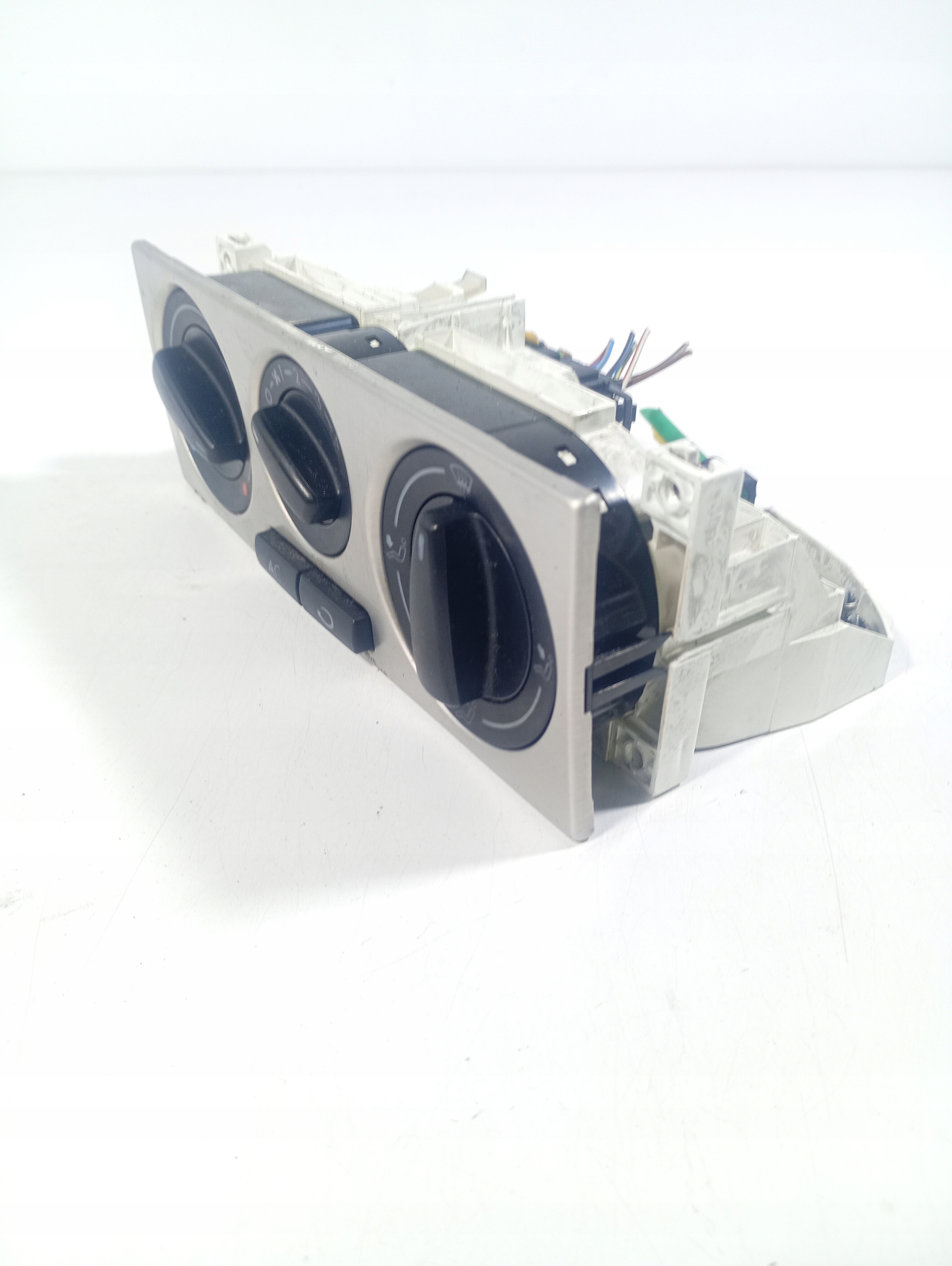 VW BORA 98-05 Interrupteur Bouton Unite commande clima OE 1J0820045