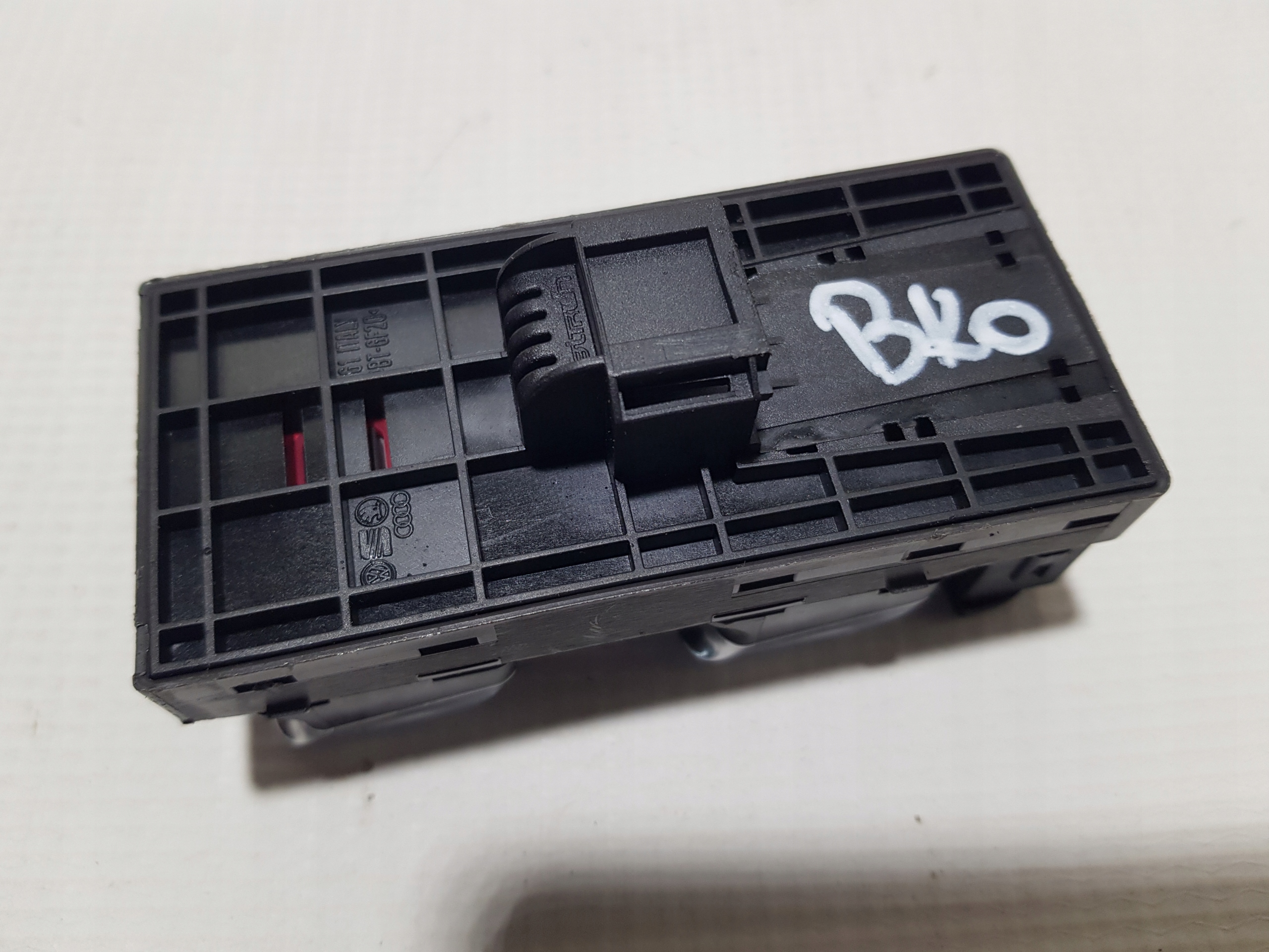 switch PANEL of the window left front front AUDI A8 S8 D4 4H 4H0959851D