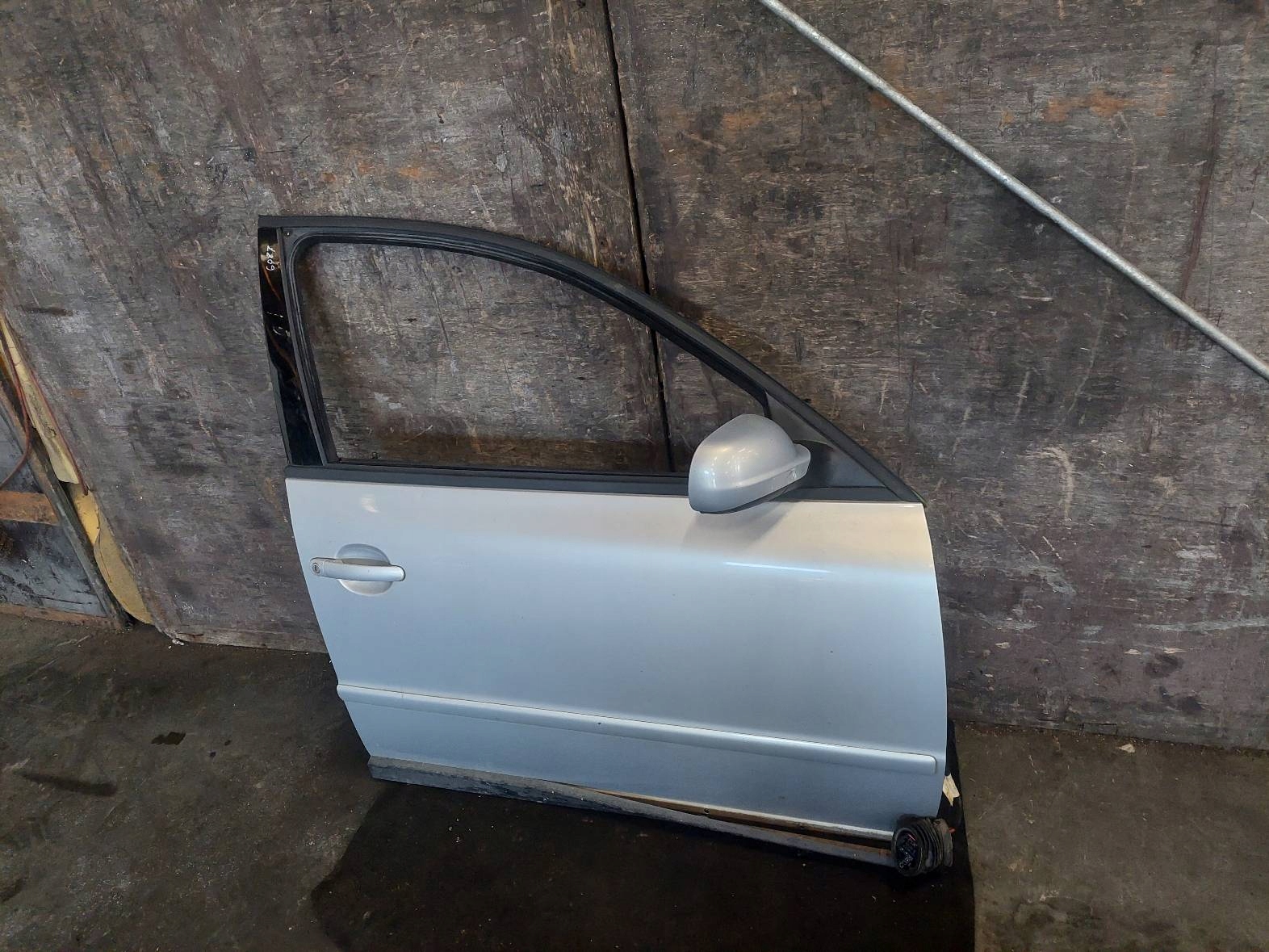 door complete right front VOLKSWAGEN PASSAT B5 LB7Z