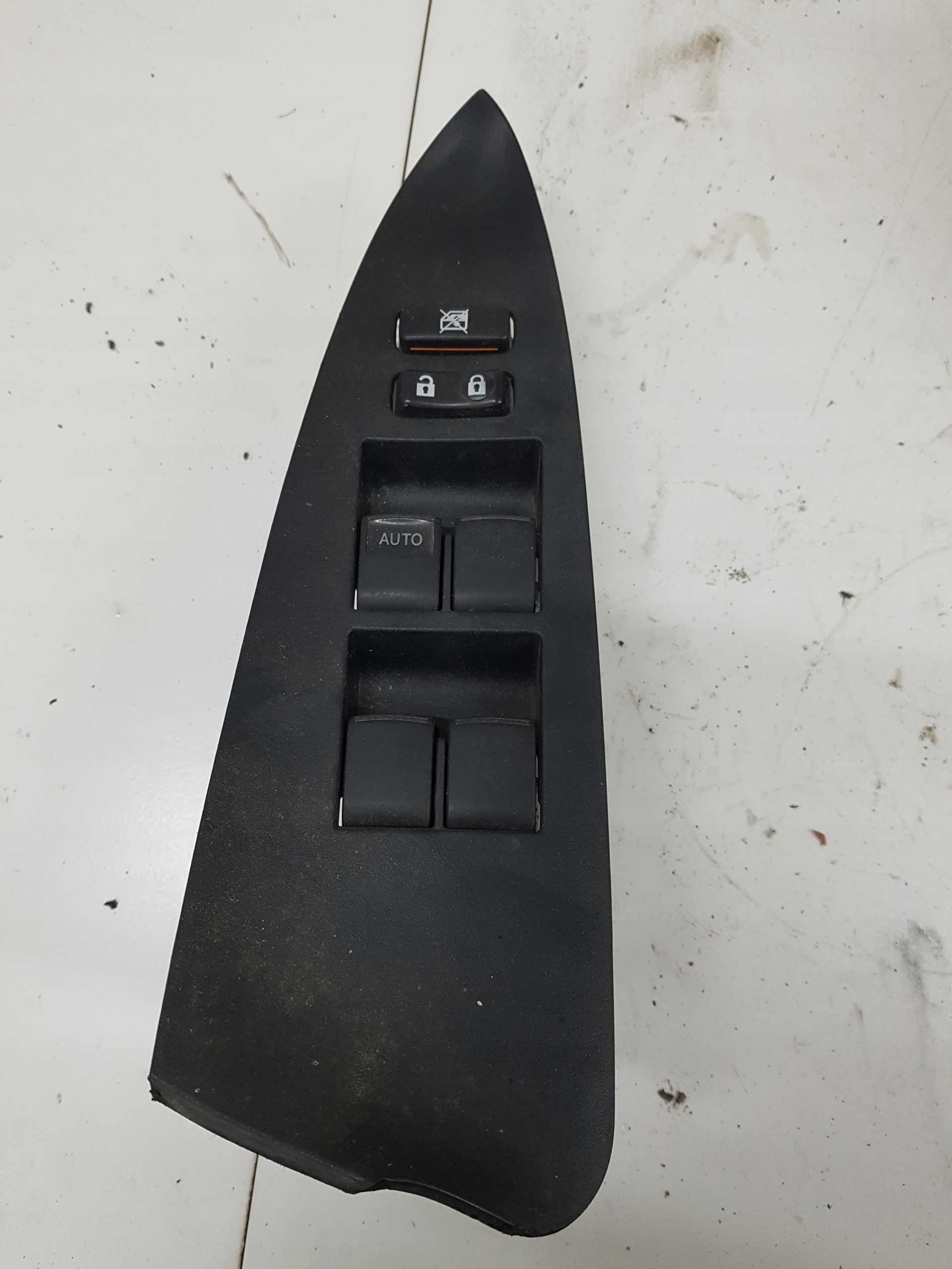 panel ovládání okna TOYOTA RAV4 3