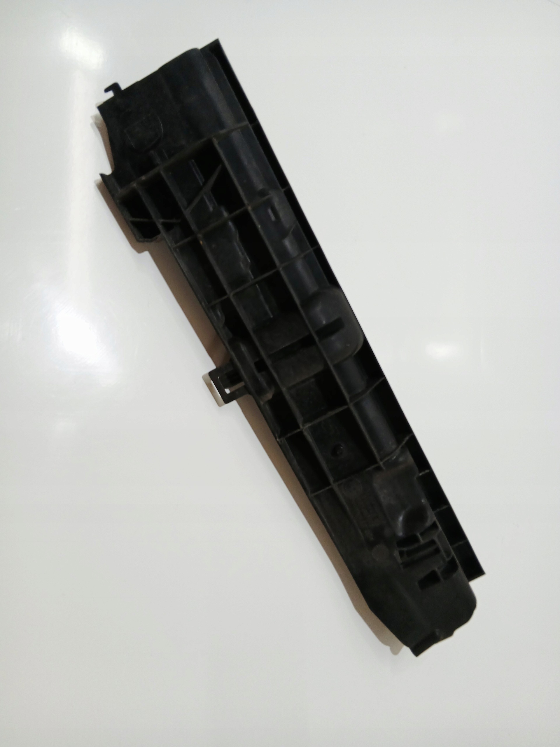 holder radiator left BMW E90 E91 E92 LCI 7524912