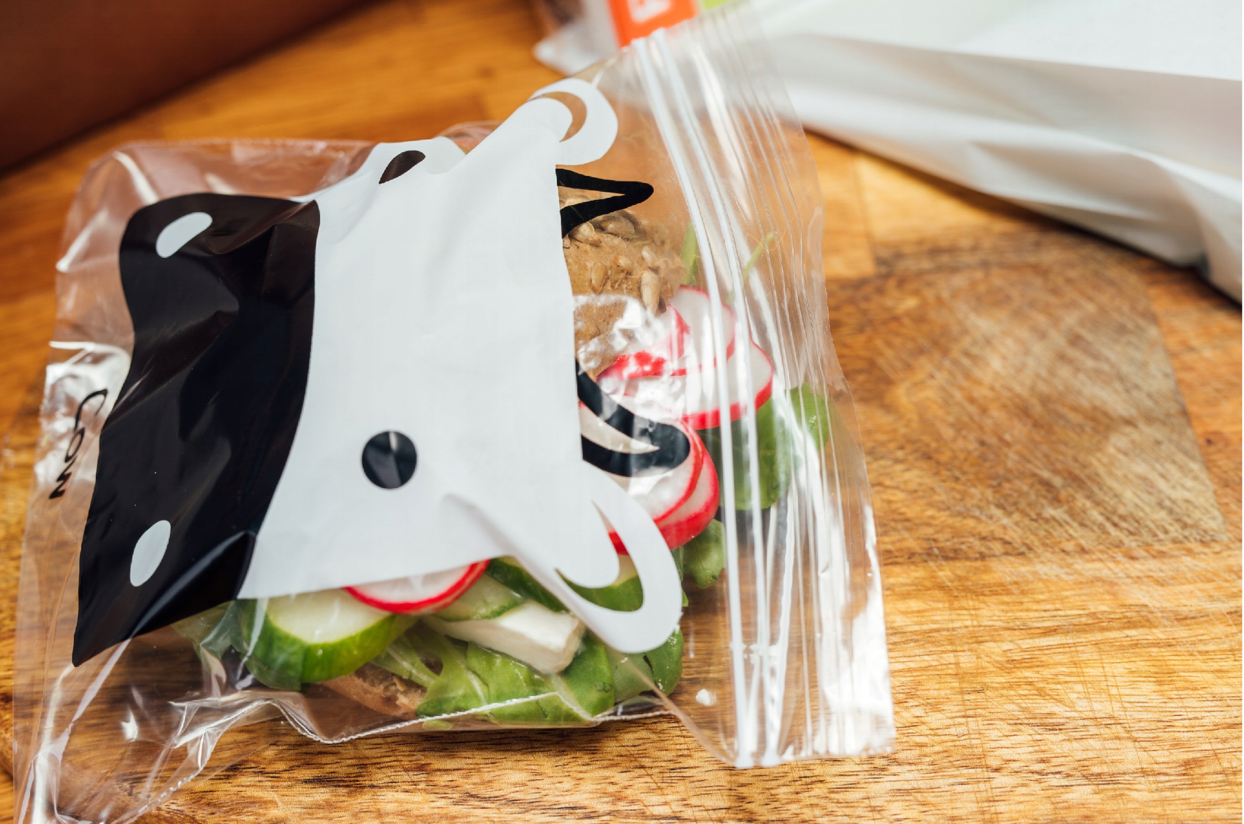 WORECZKI ŚNIADANIOWE ZAMYKANE wzory wielorazowe 42 SZTUKI Gramatura worka 206 g/m²