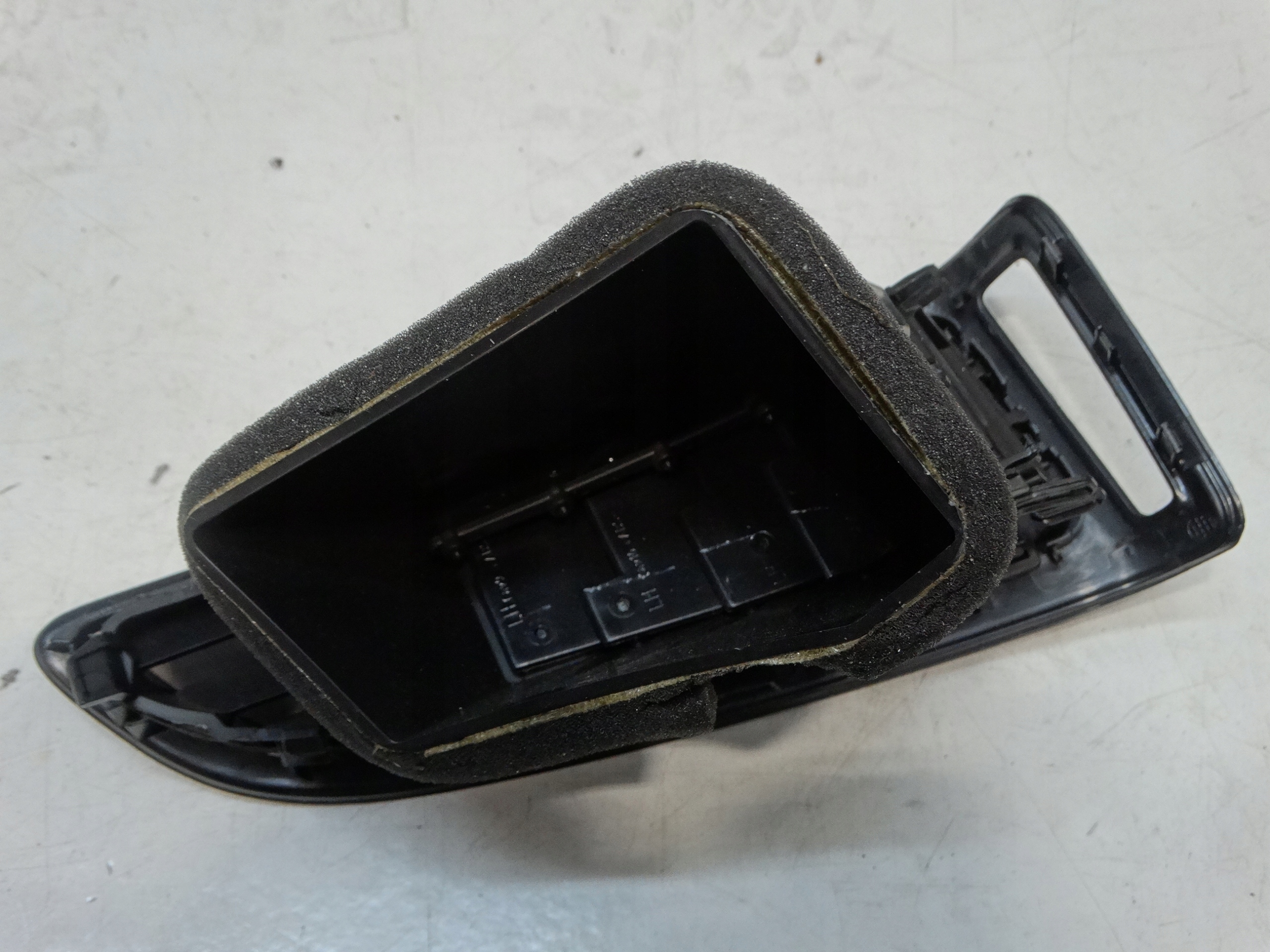 grid air conditioning devices left front FORD FOCUS MK3 LIFT 17R. BM51-018B09