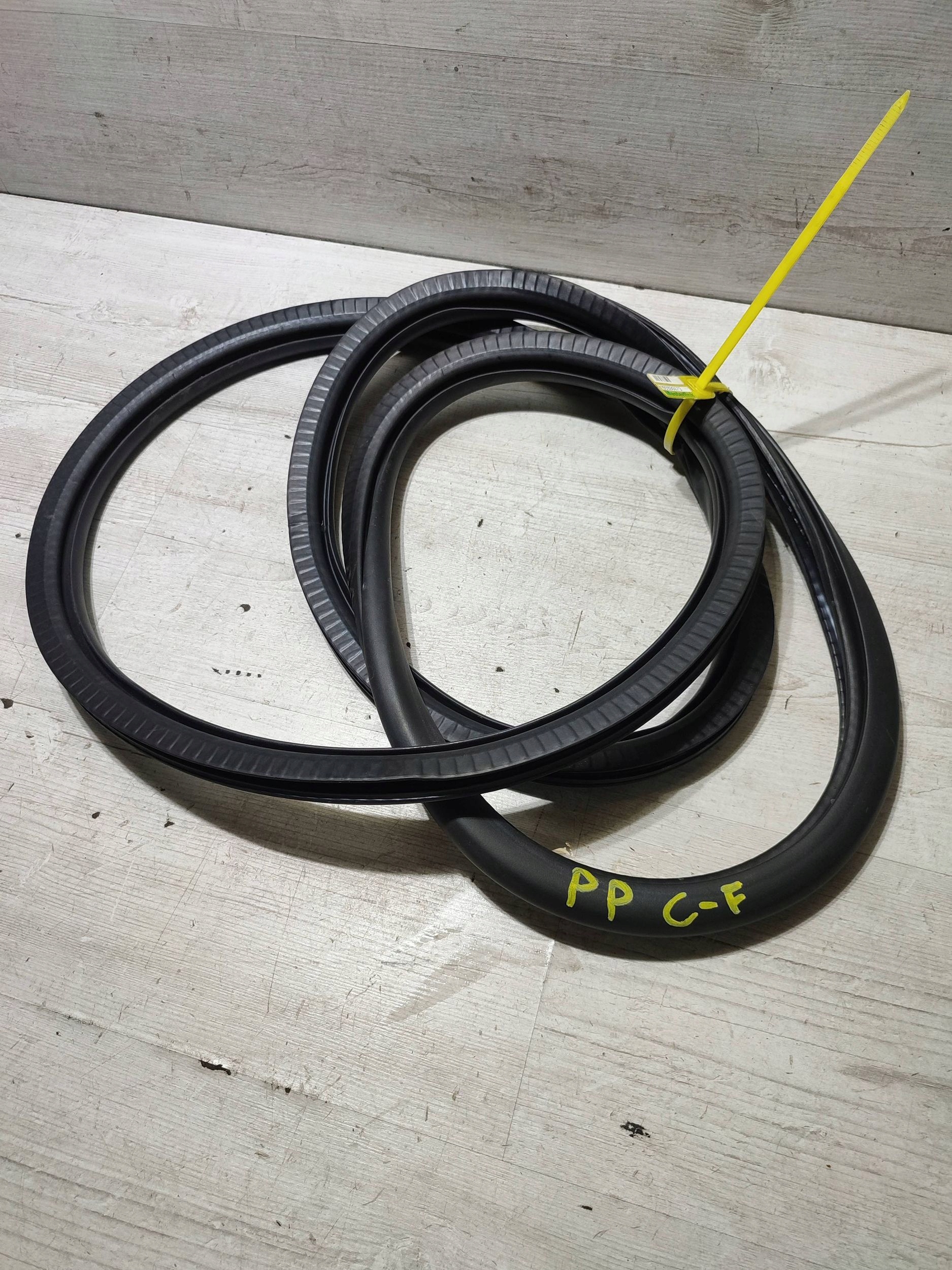 Opel Corsa F 2020 front side right gasket door for bodywork