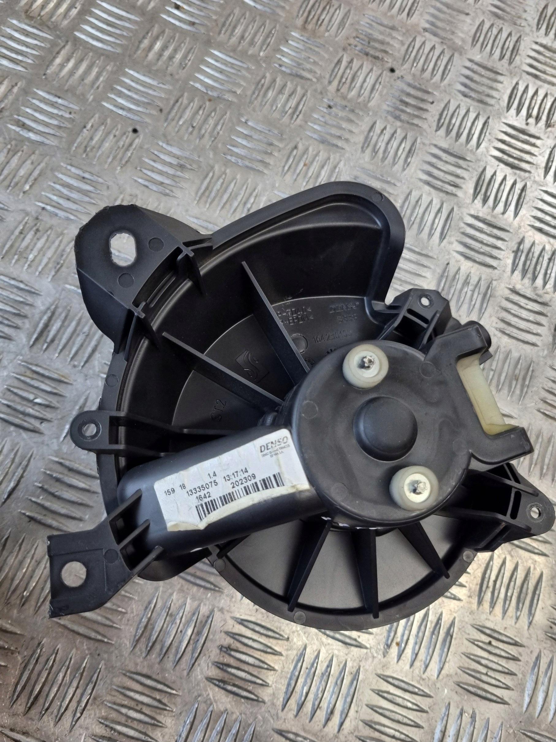 topení ventilátor klími EU 13335075 OPEL CORSA E