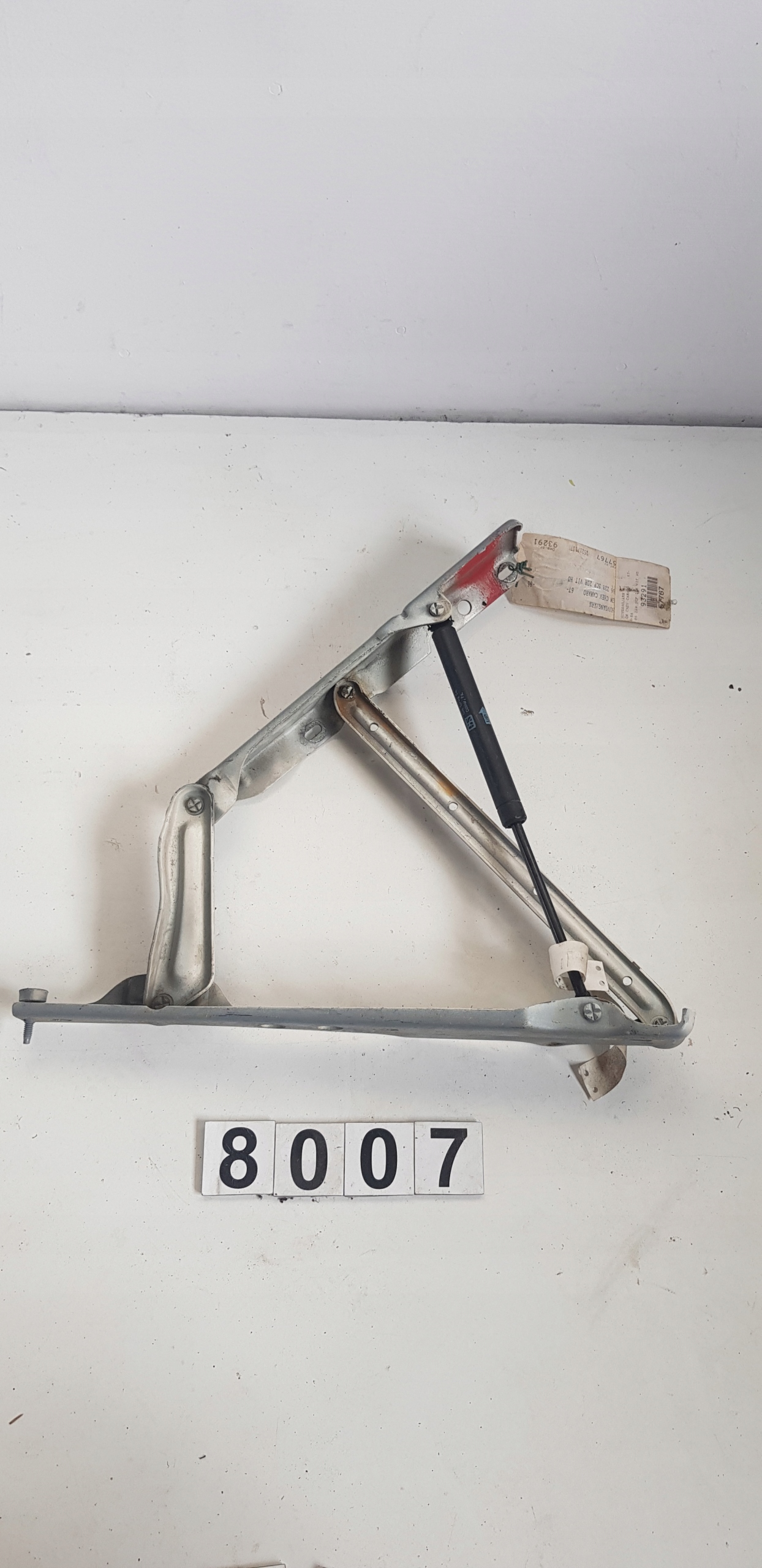 CHEVROLET CAMARO ПЕТЛЯ 67'