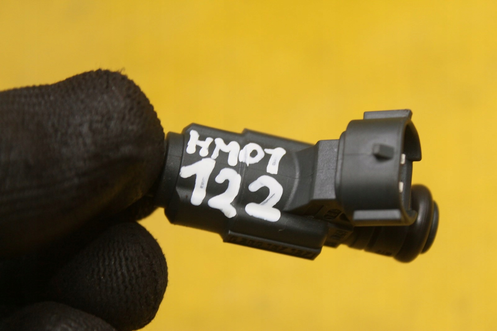 форсунка 9676017480 peugeot 208 1.2 HM01
