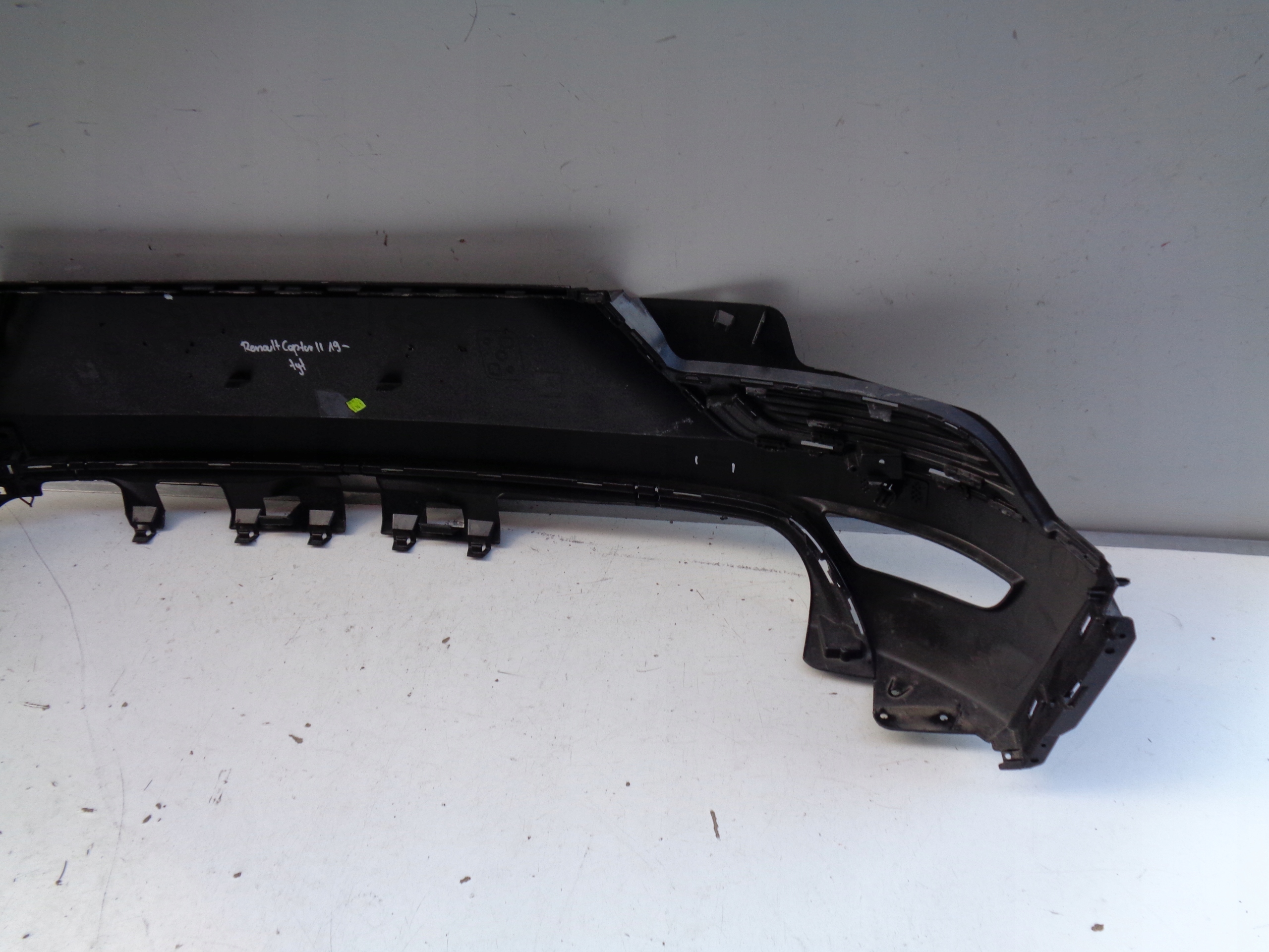 accessori Paraurti posteriore spoiler RENAULT CAPTUR II 19