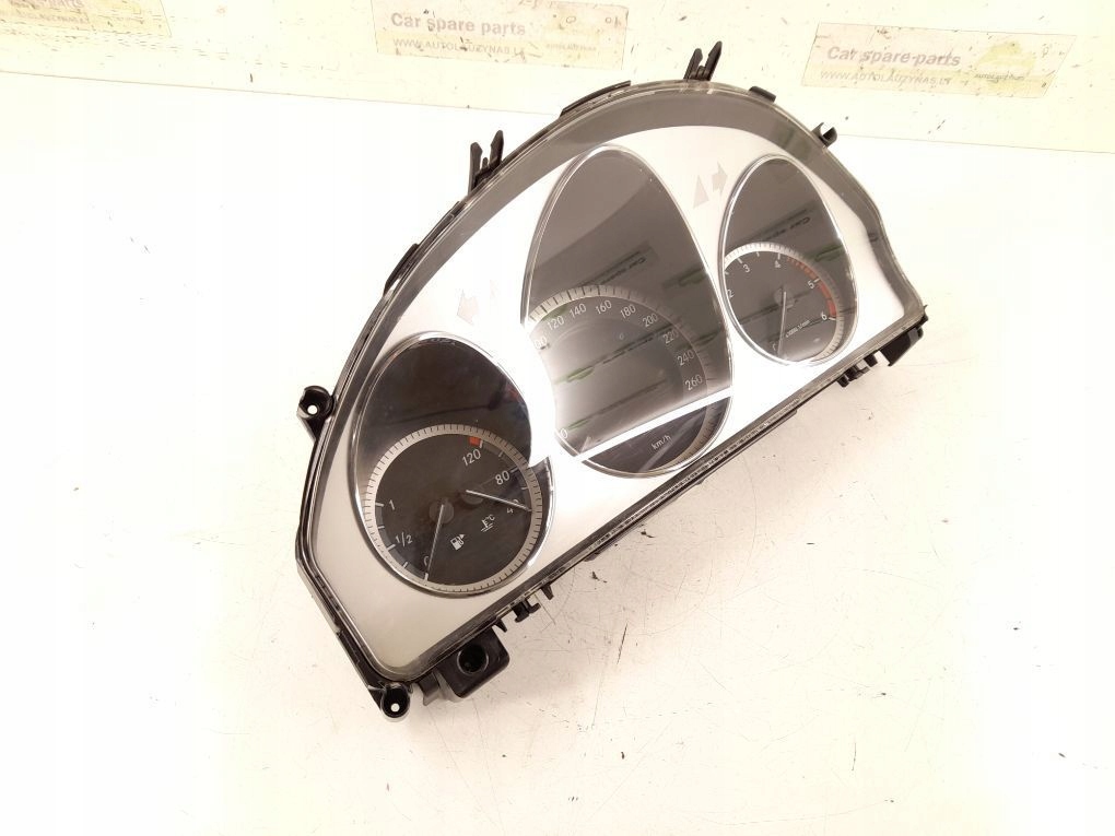спидометр часы MERCEDES W204 A2049004400 европа
