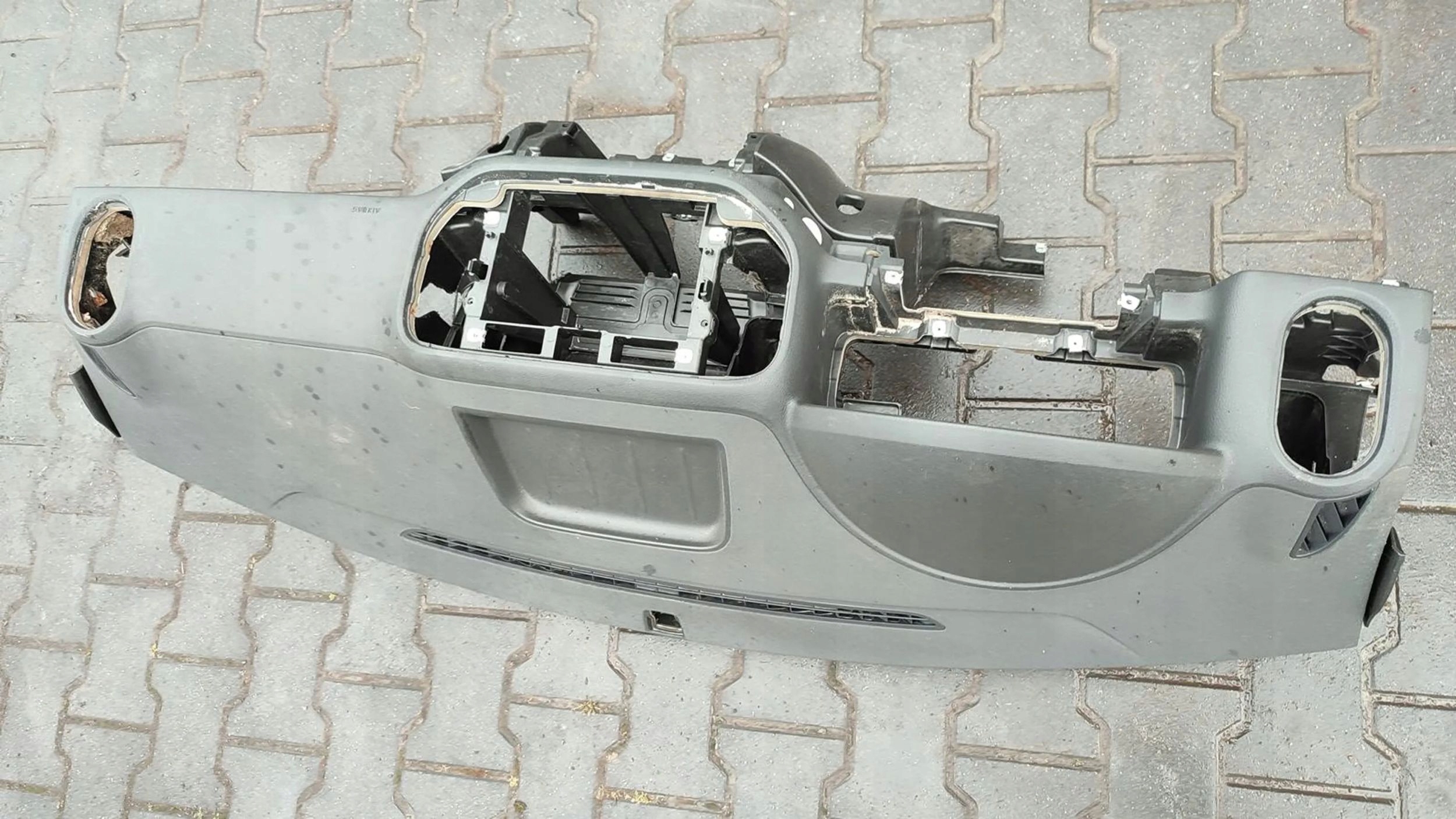 Volkswagen Tiguan Lift 5N0 dashboard instrument panel console
