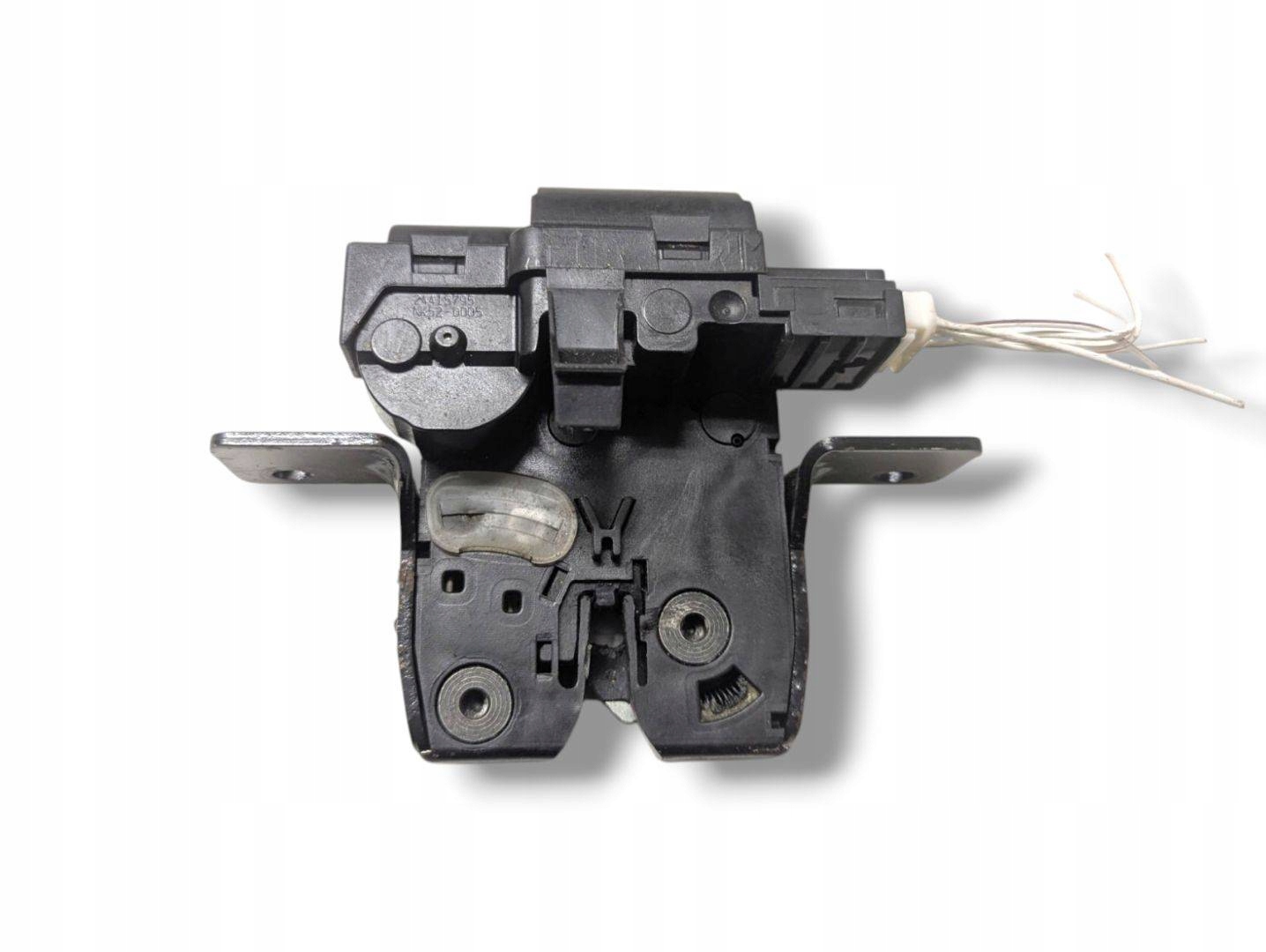 lock bonnet boot Renault Clio 3 facelift 2012 8200947699