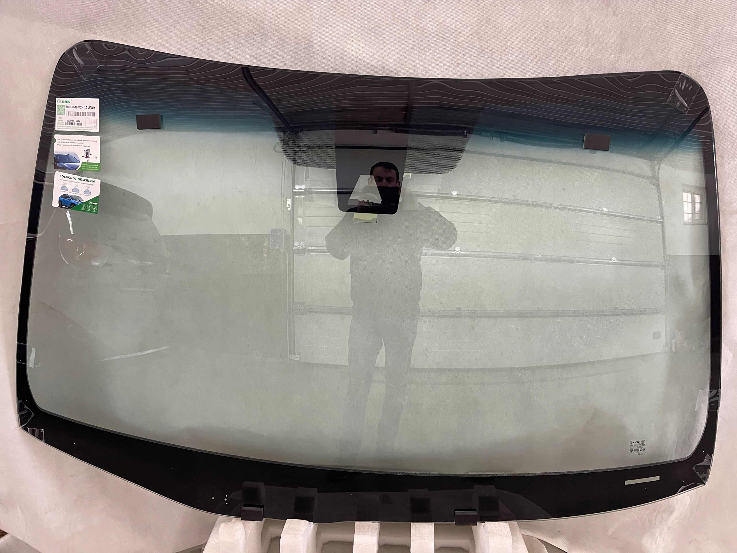 SZYBA PRZEDNIA CZOŁOWA TOYOTA SIENNA PO 2018 ROK