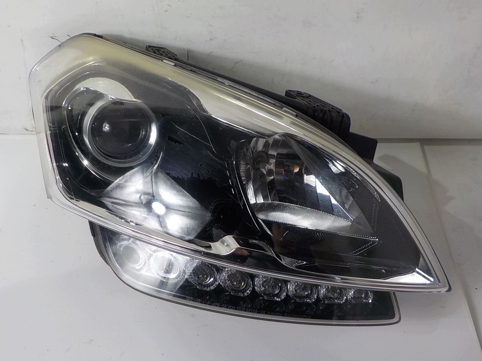 KIA SOUL and LIFT light right front front UK