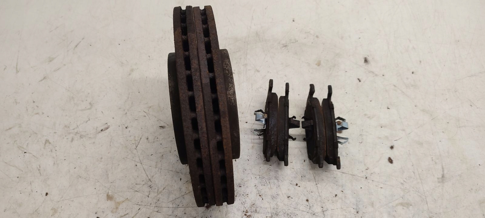 discs brake plates front Audi A1 1,2 TSI