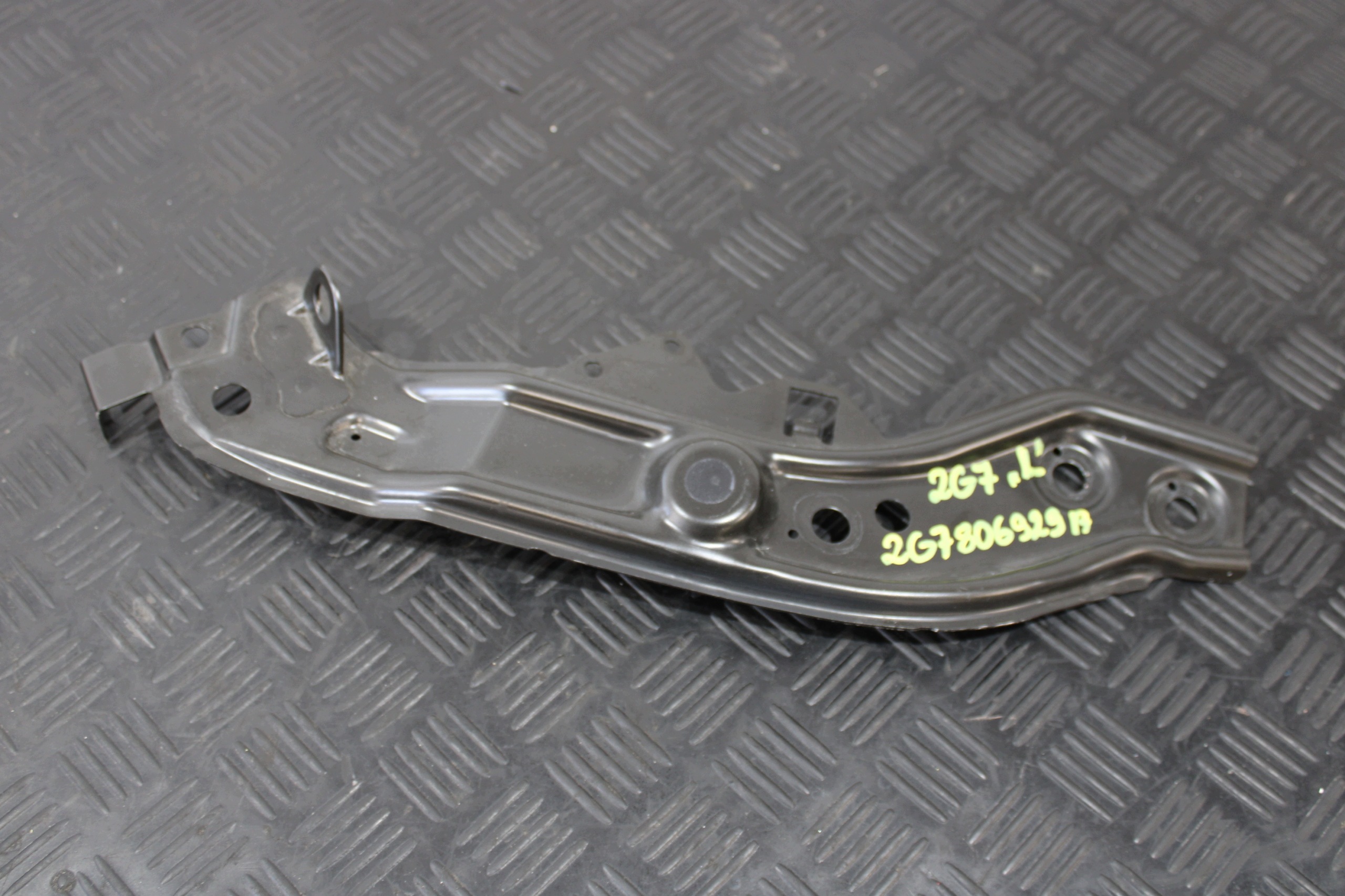 OKULAR lights left front 2G7806929A VW TAIGO 2G7 R-LINE