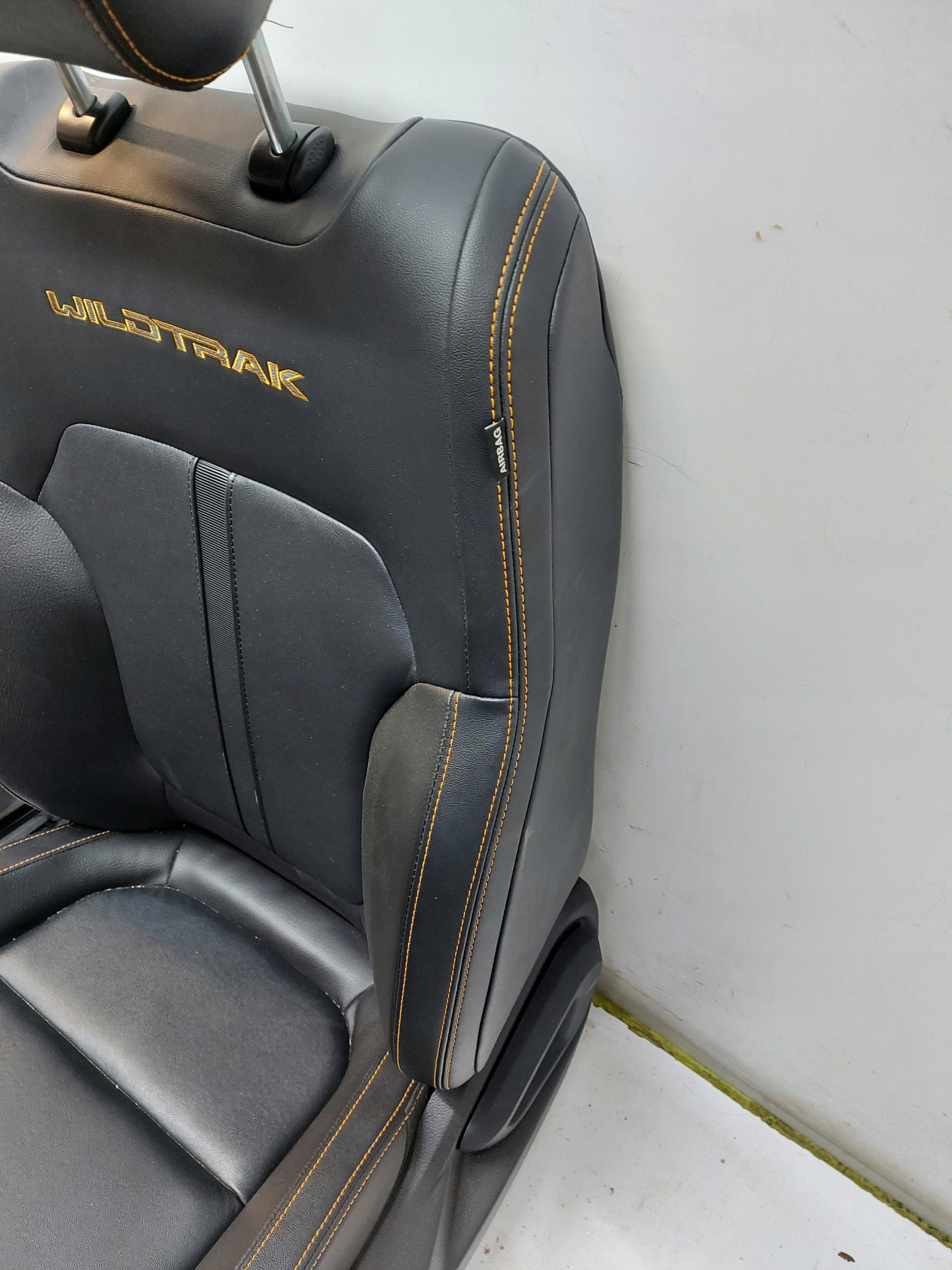 Ford Ranger VI 6 seat left front wildtrack 2024r