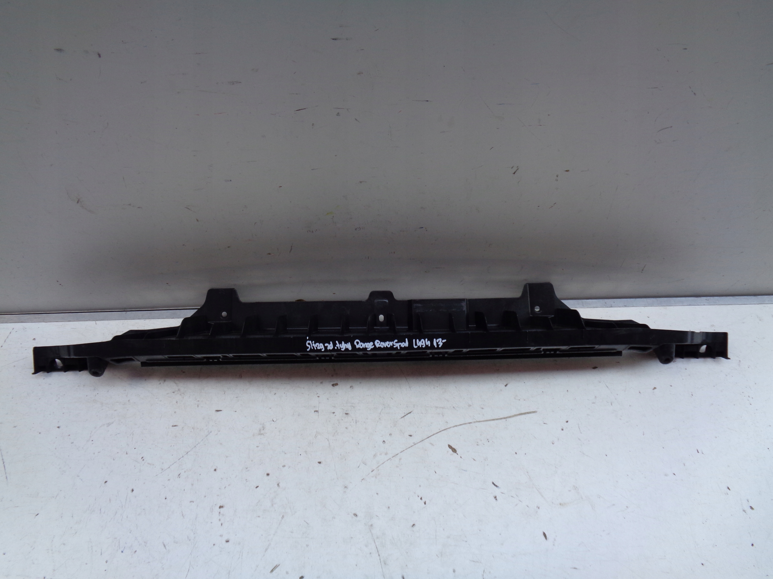 bumper bracket rear RANGE ROVER SPORT 13